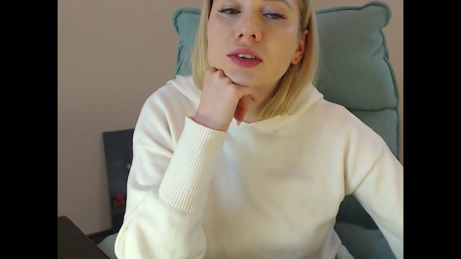 Gallery image thumbnail from Miss_Sylvia's myfreecams stream on, 01/30/2025, 18:10 image 12 of 20