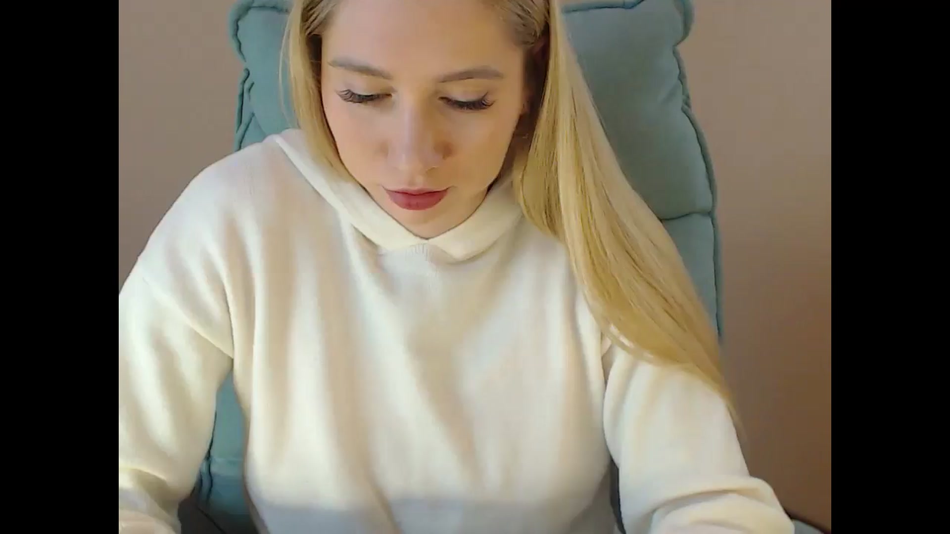 Gallery image thumbnail from Miss_Sylvia's myfreecams stream on, 01/30/2025, 18:10 image 1 of 20
