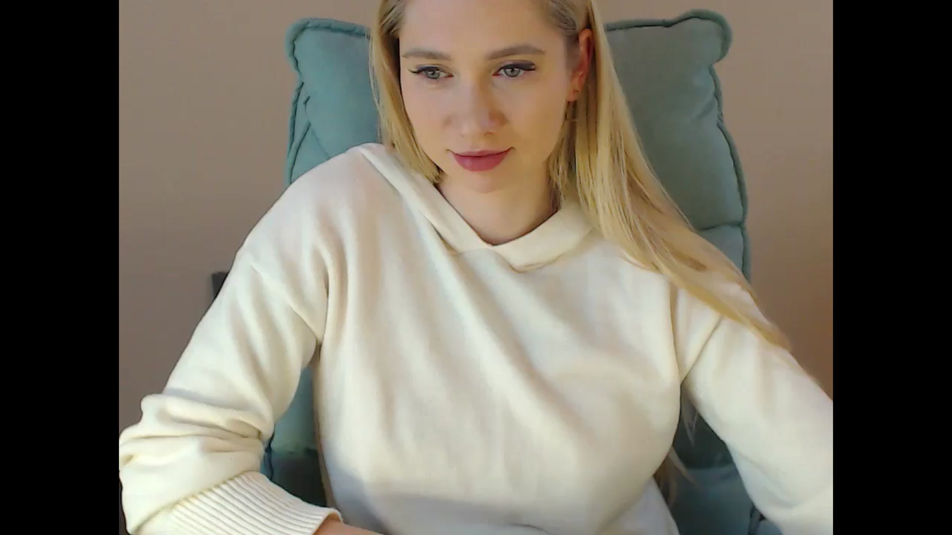 Gallery image thumbnail from Miss_Sylvia's myfreecams stream on, 01/30/2025, 18:10 image 8 of 20