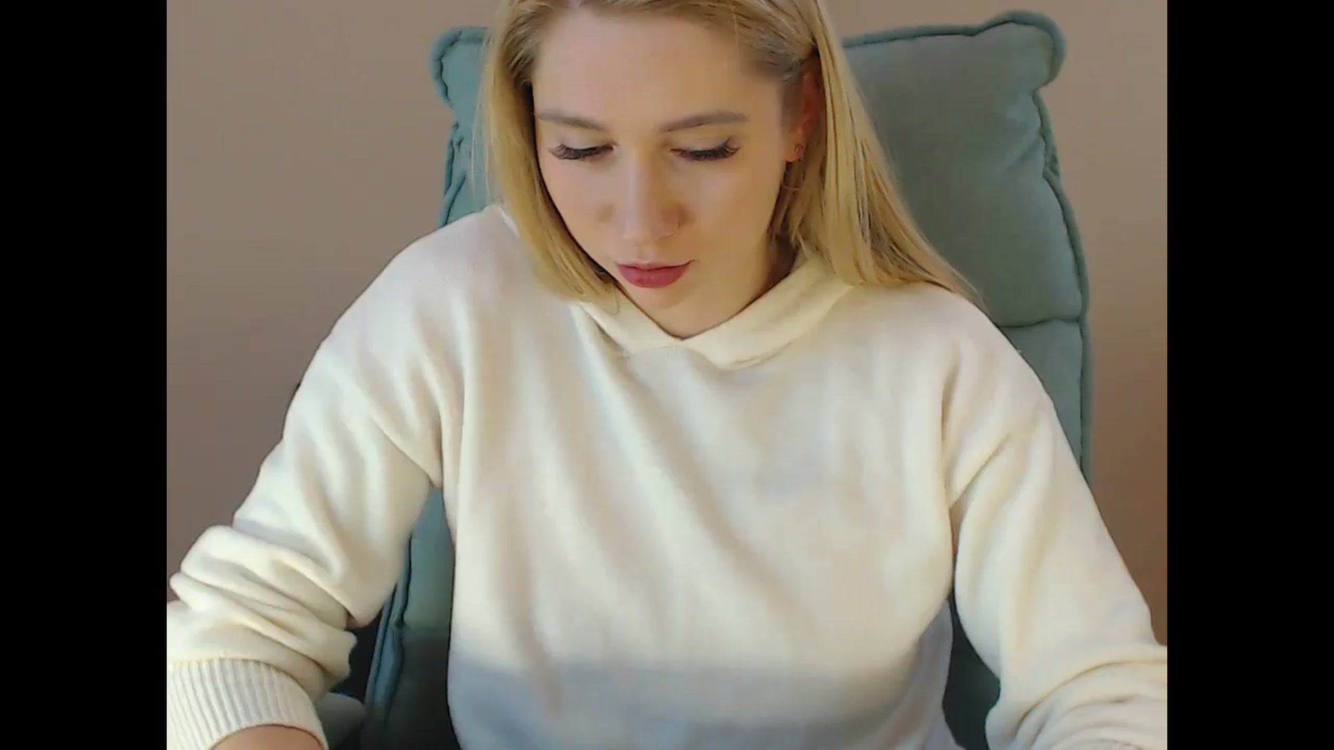 Gallery image thumbnail from Miss_Sylvia's myfreecams stream on, 01/30/2025, 18:10 image 6 of 20