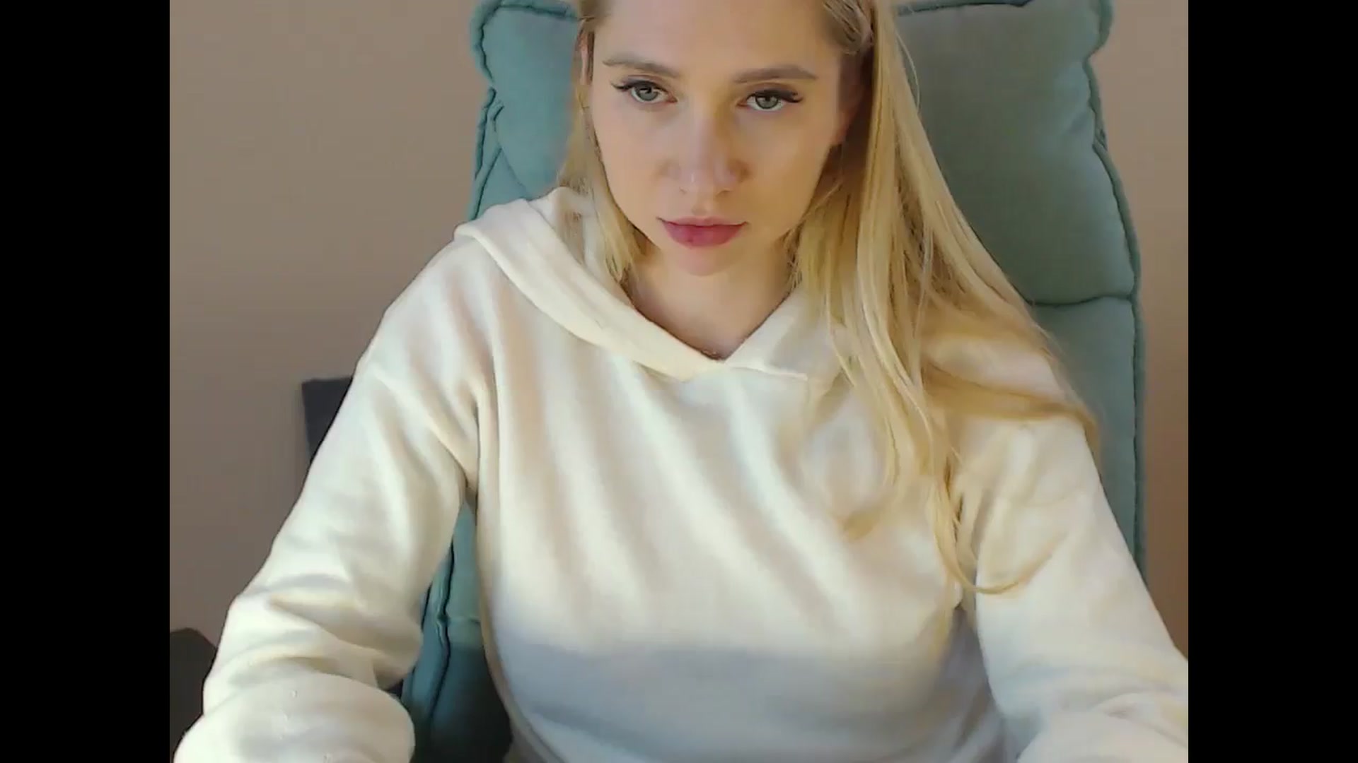 Gallery image thumbnail from Miss_Sylvia's myfreecams stream on, 01/30/2025, 19:50 image 9 of 20