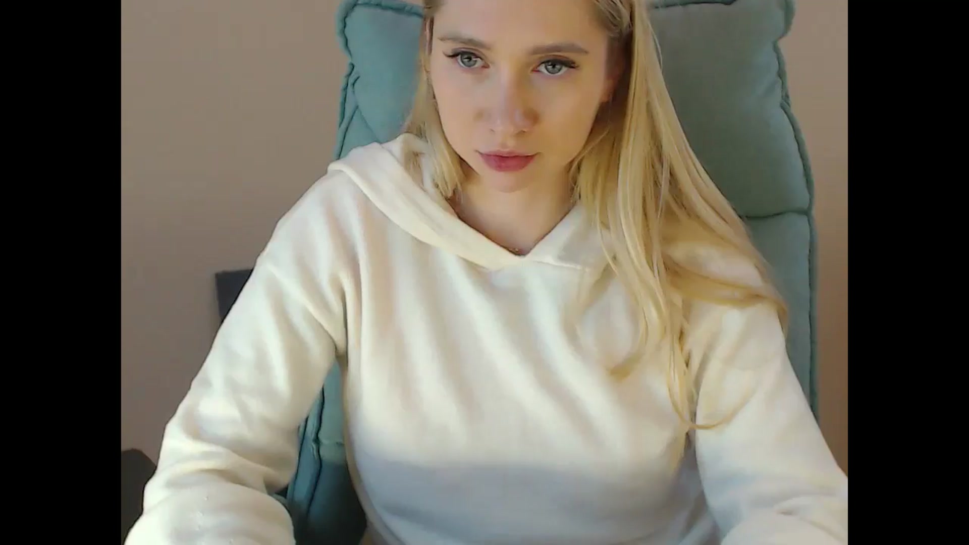 Gallery image thumbnail from Miss_Sylvia's myfreecams stream on, 01/30/2025, 19:50 image 10 of 20