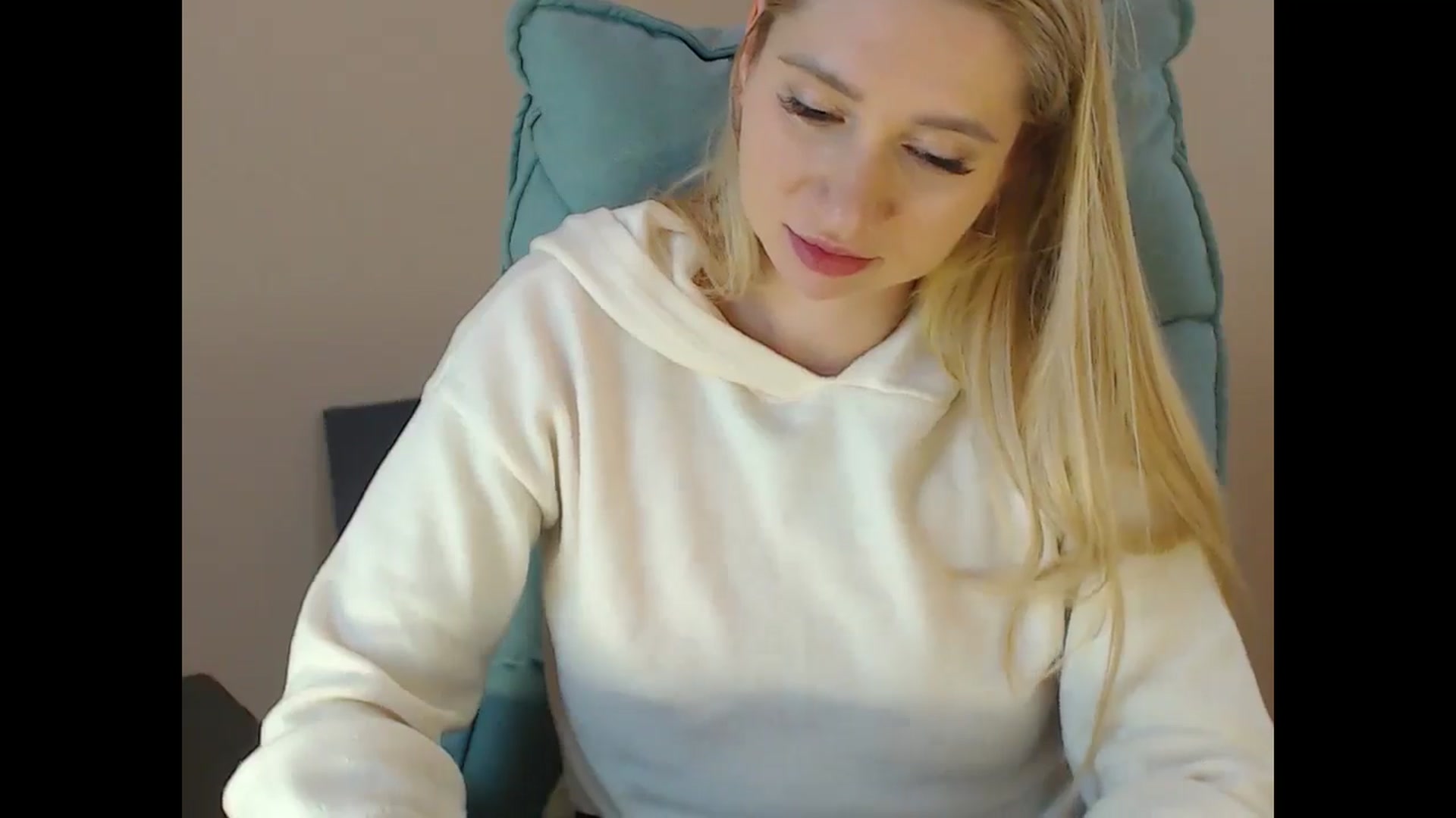 Gallery image thumbnail from Miss_Sylvia's myfreecams stream on, 01/30/2025, 19:50 image 16 of 20