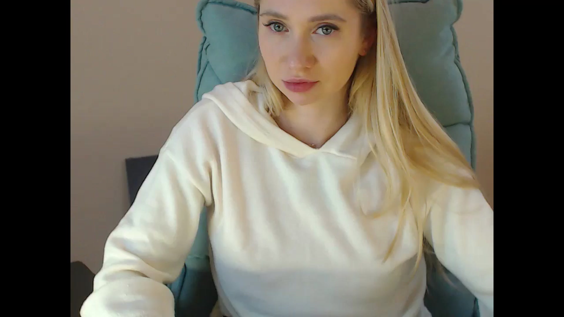 Gallery image thumbnail from Miss_Sylvia's myfreecams stream on, 01/30/2025, 19:50 image 15 of 20