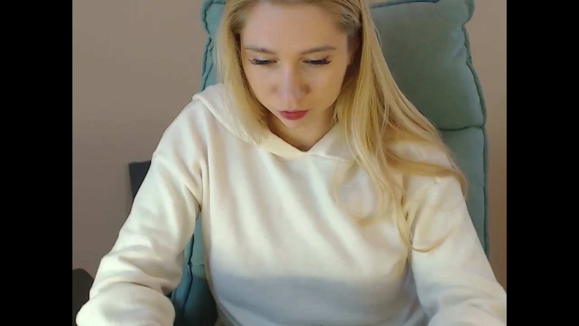 Gallery image thumbnail from Miss_Sylvia's myfreecams stream on, 01/30/2025, 19:50 image 8 of 20