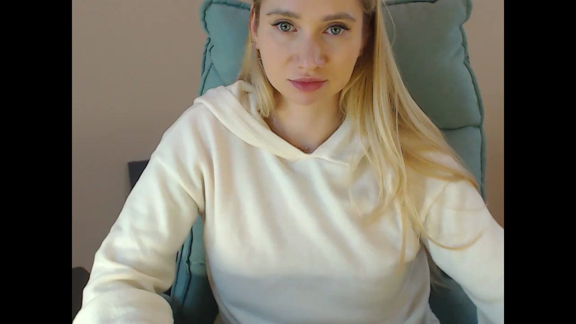 Gallery image thumbnail from Miss_Sylvia's myfreecams stream on, 01/30/2025, 19:50 image 12 of 20