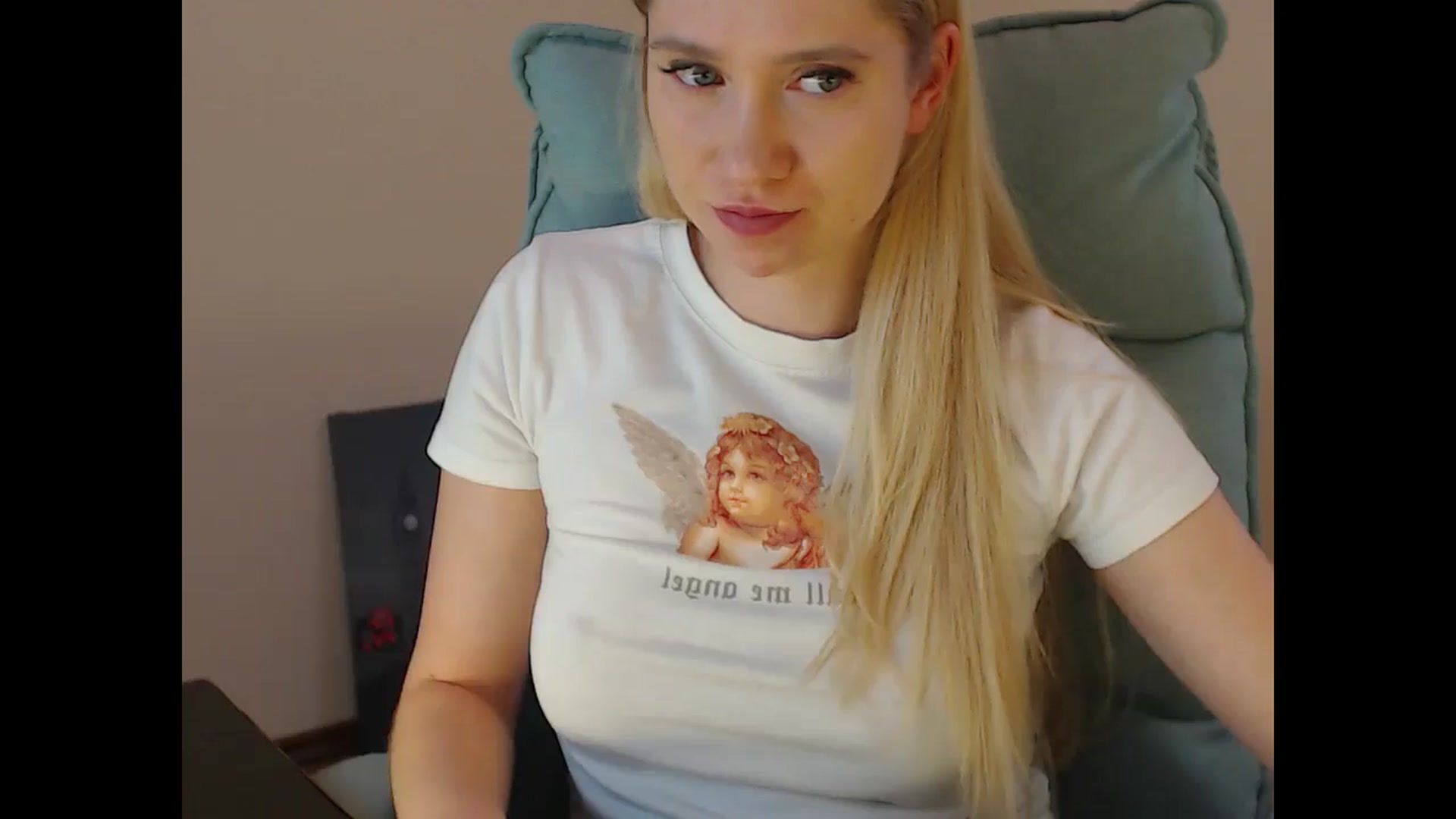 Gallery image thumbnail from Miss_Sylvia's myfreecams stream on, 01/31/2025, 19:22 image 14 of 20