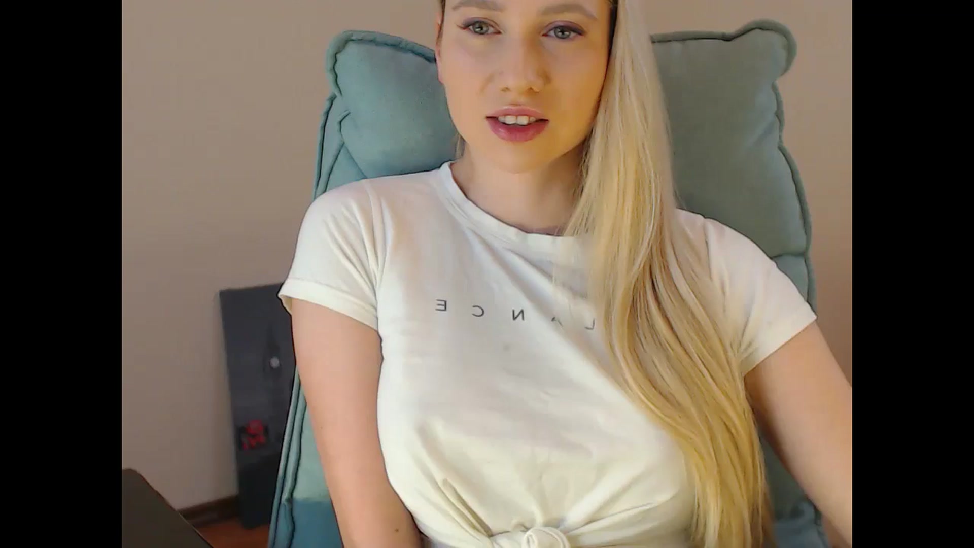 Gallery image thumbnail from Miss_Sylvia's myfreecams stream on, 02/03/2025, 18:30 image 9 of 20