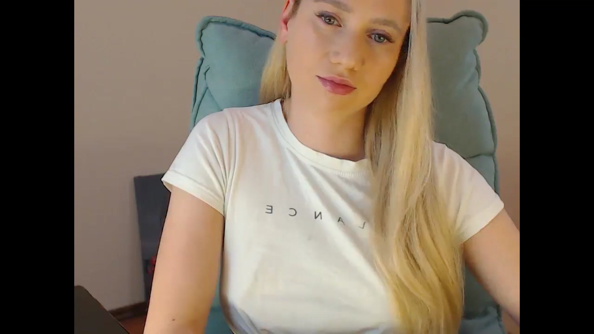 Gallery image thumbnail from Miss_Sylvia's myfreecams stream on, 02/03/2025, 18:30 image 7 of 20
