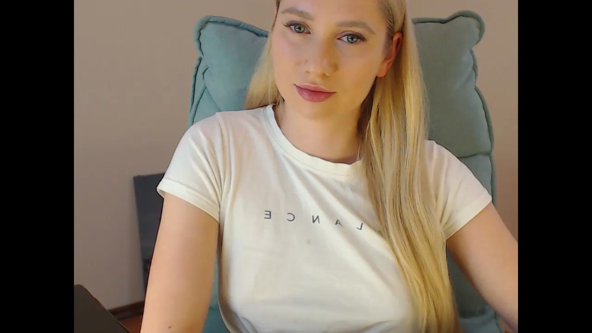 Gallery image thumbnail from Miss_Sylvia's myfreecams stream on, 02/03/2025, 18:30 image 8 of 20