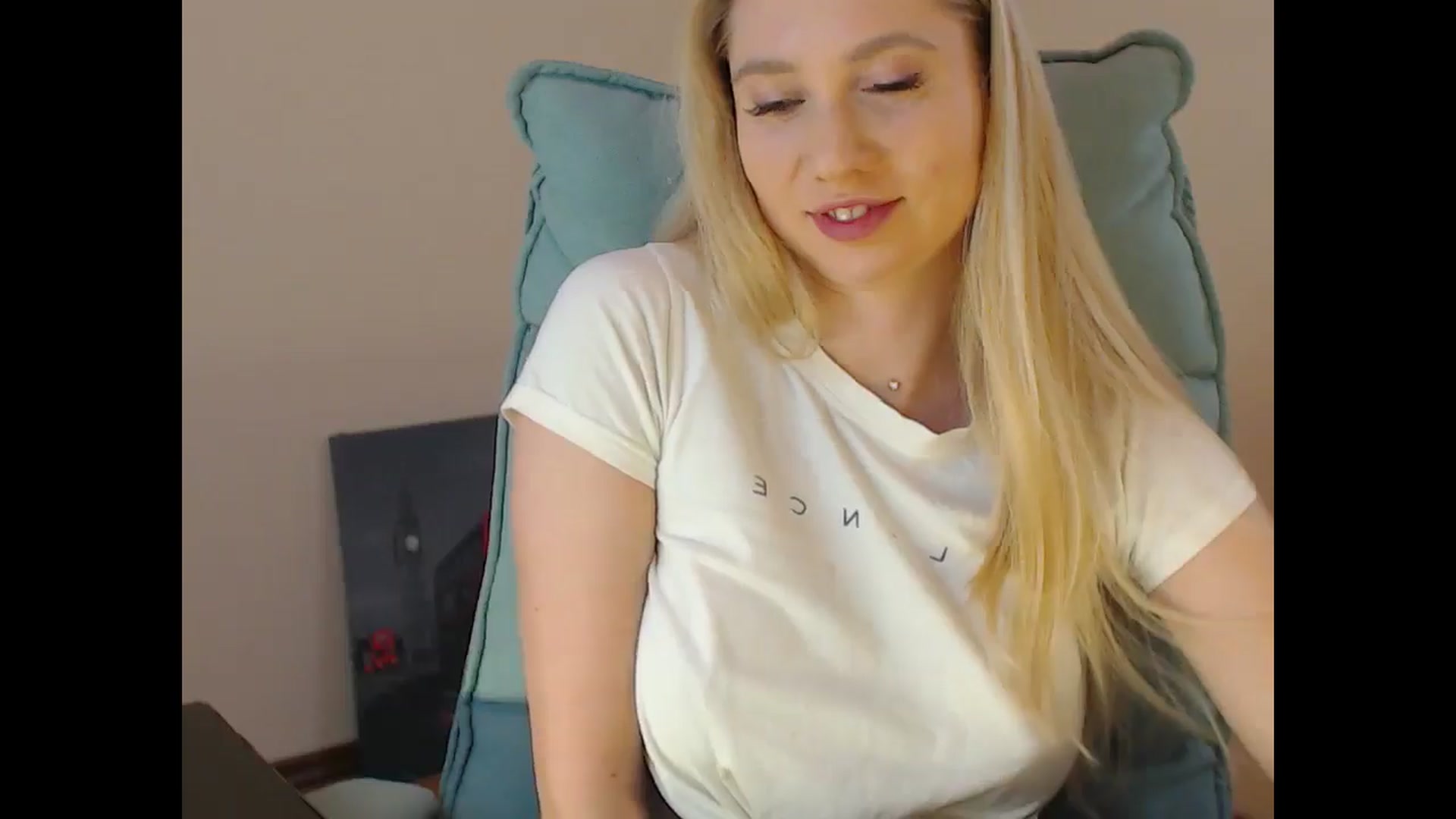 Gallery image thumbnail from Miss_Sylvia's myfreecams stream on, 02/03/2025, 19:21 image 16 of 20