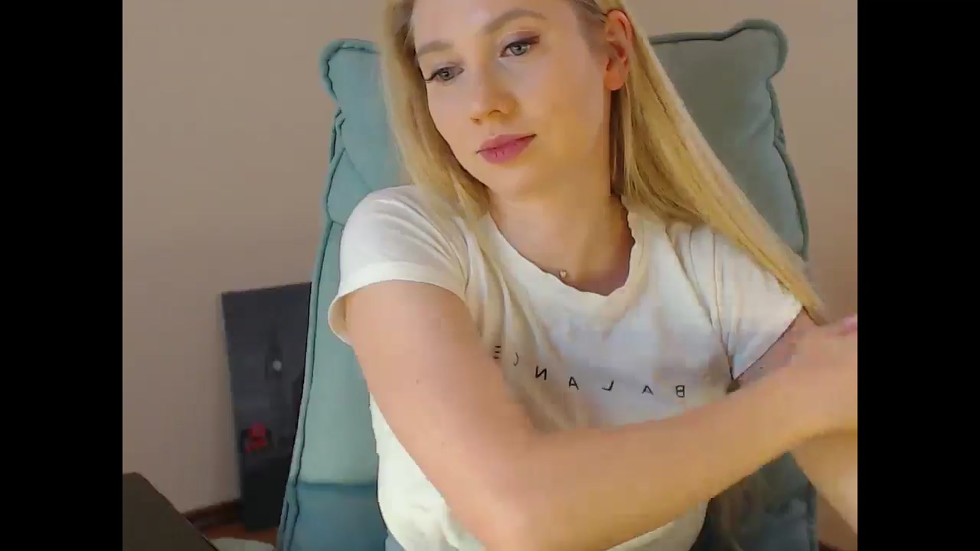 Gallery image thumbnail from Miss_Sylvia's myfreecams stream on, 02/03/2025, 19:21 image 11 of 20
