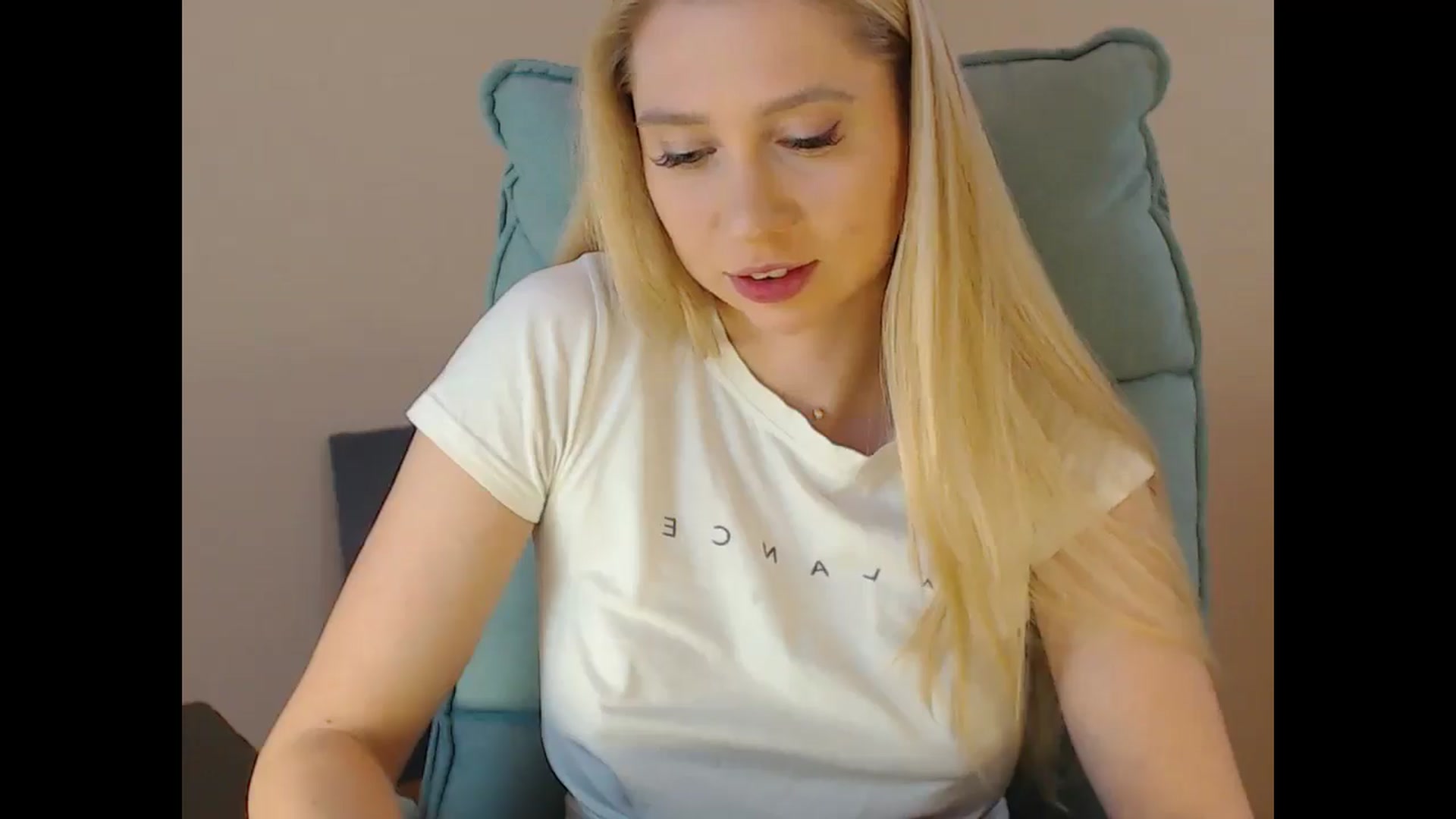 Gallery image thumbnail from Miss_Sylvia's myfreecams stream on, 02/03/2025, 19:21 image 14 of 20