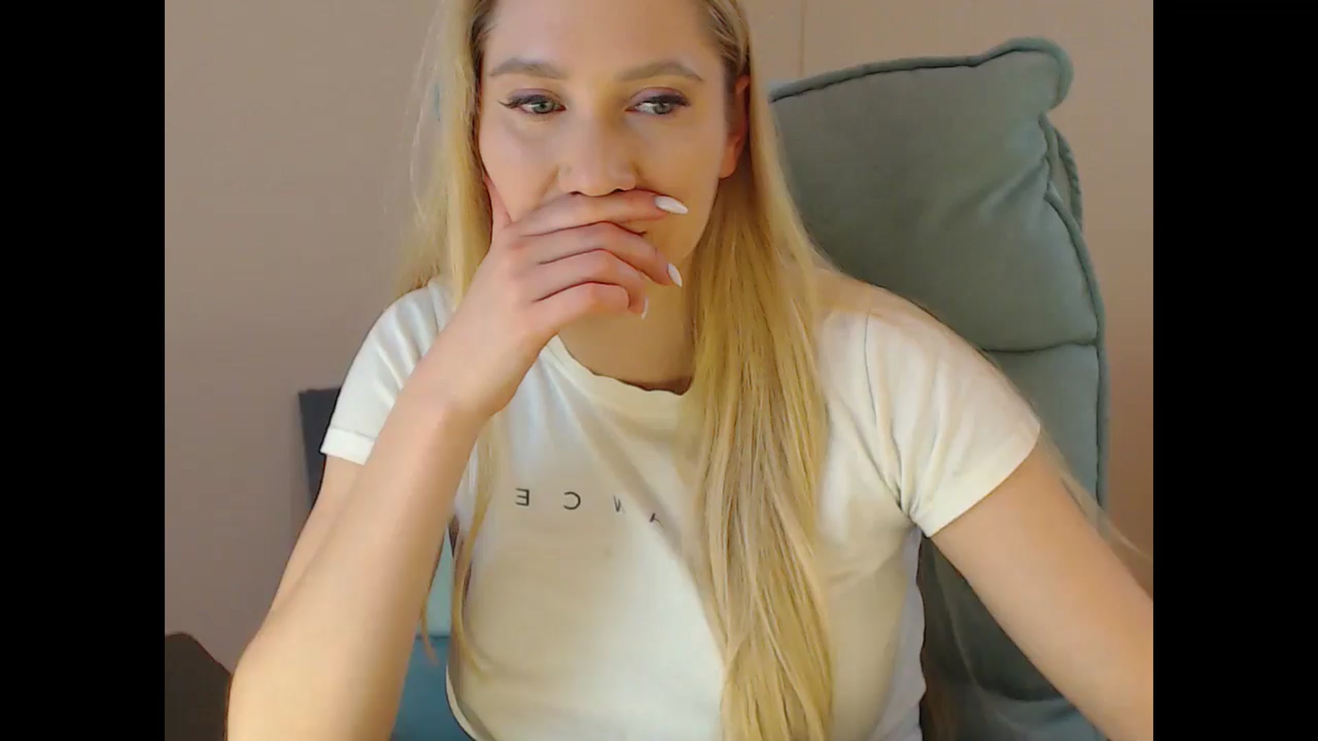 Gallery image thumbnail from Miss_Sylvia's myfreecams stream on, 02/03/2025, 20:14 image 17 of 20