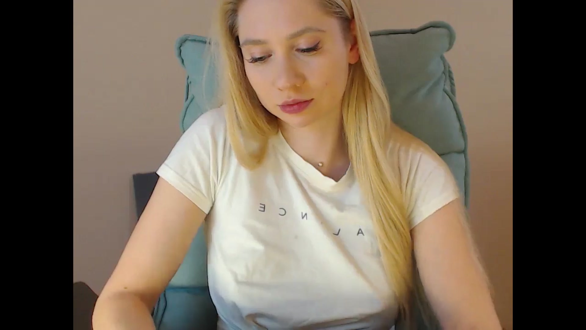 Gallery image thumbnail from Miss_Sylvia's myfreecams stream on, 02/03/2025, 20:14 image 15 of 20