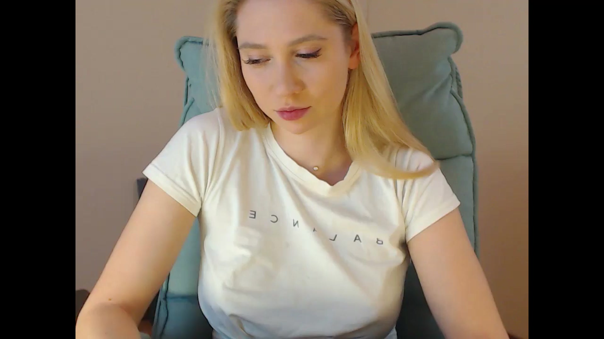 Gallery image thumbnail from Miss_Sylvia's myfreecams stream on, 02/03/2025, 20:14 image 9 of 20