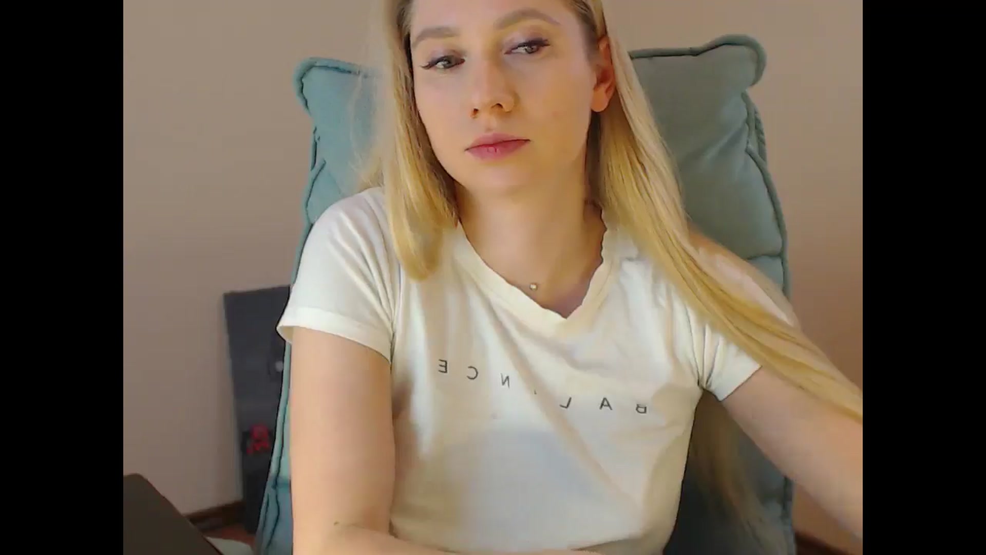 Gallery image thumbnail from Miss_Sylvia's myfreecams stream on, 02/03/2025, 20:14 image 14 of 20
