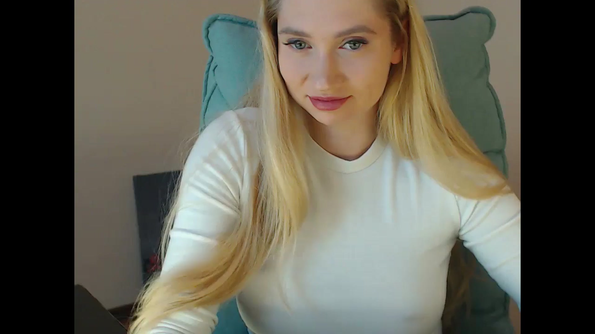 Gallery image thumbnail from Miss_Sylvia's myfreecams stream on, 02/05/2025, 18:23 image 16 of 20