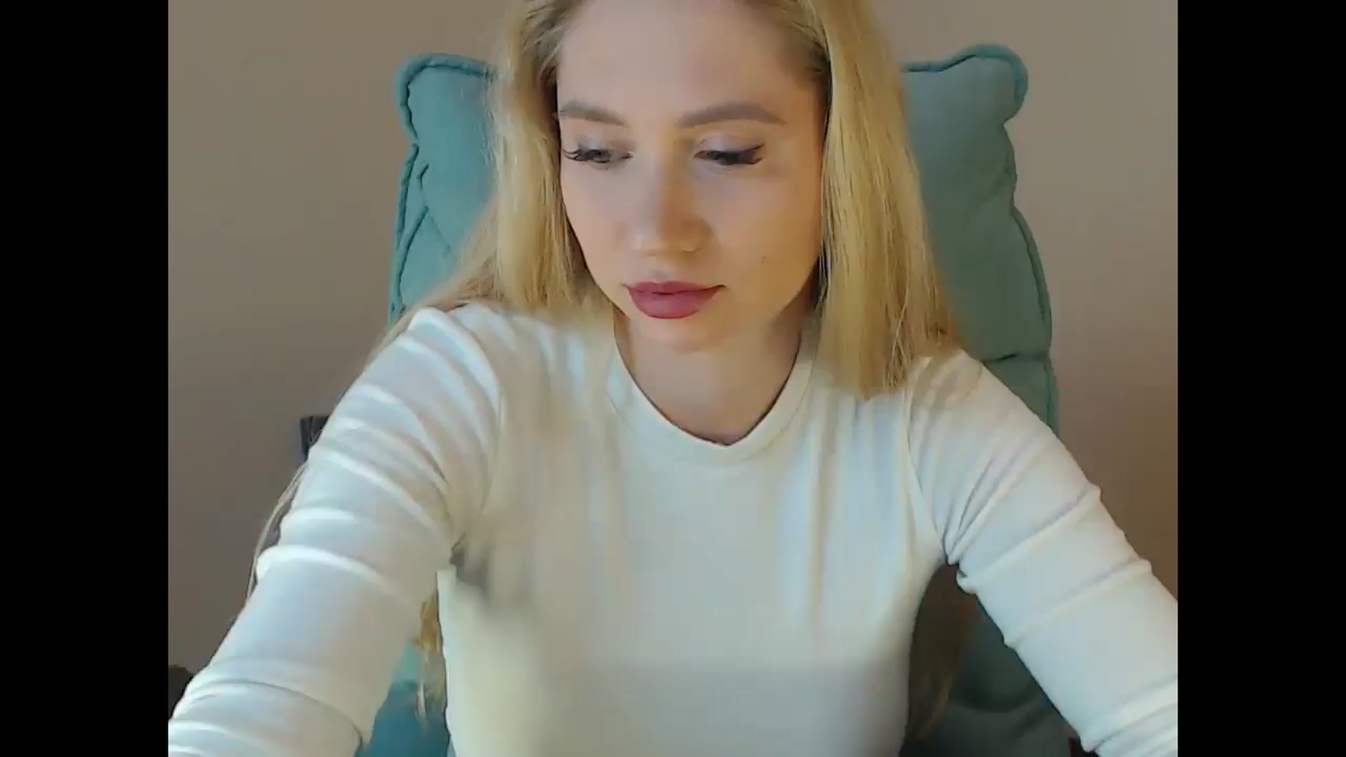 Gallery image thumbnail from Miss_Sylvia's myfreecams stream on, 02/05/2025, 18:23 image 1 of 20