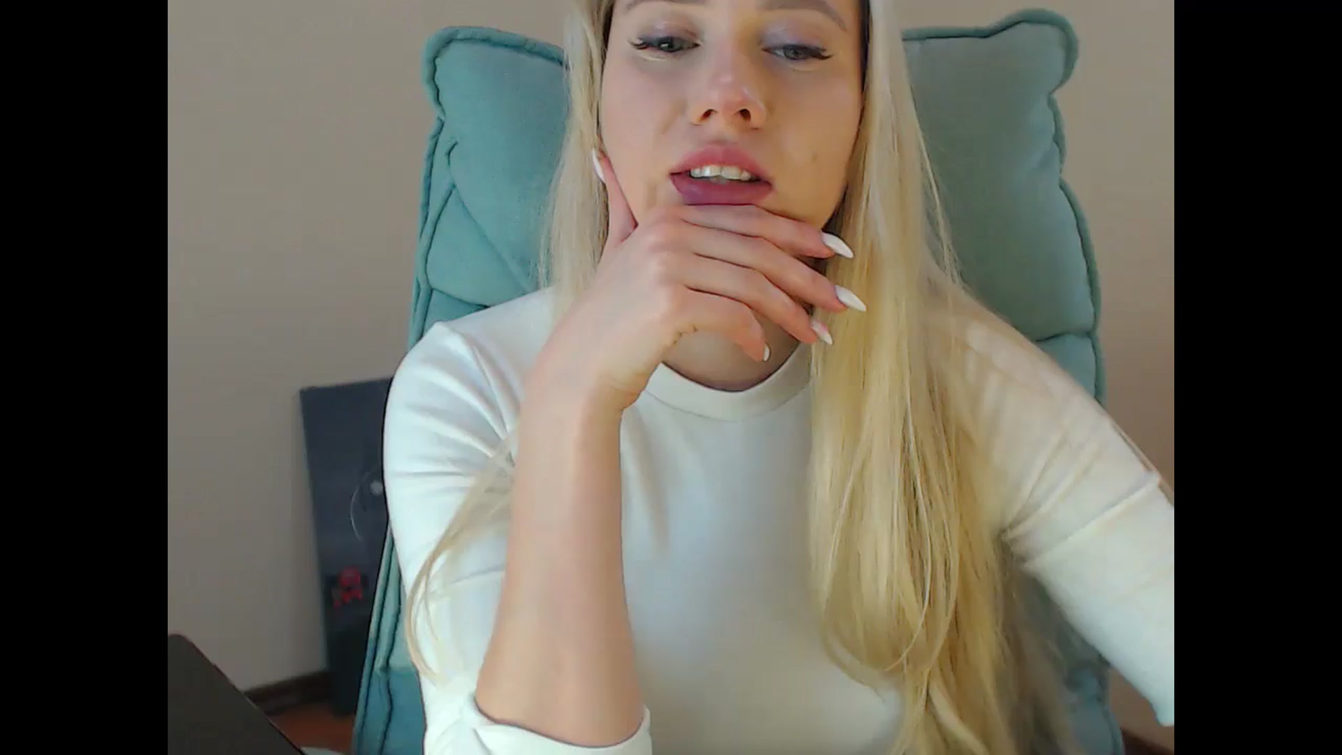 Gallery image thumbnail from Miss_Sylvia's myfreecams stream on, 02/05/2025, 20:43 image 8 of 20