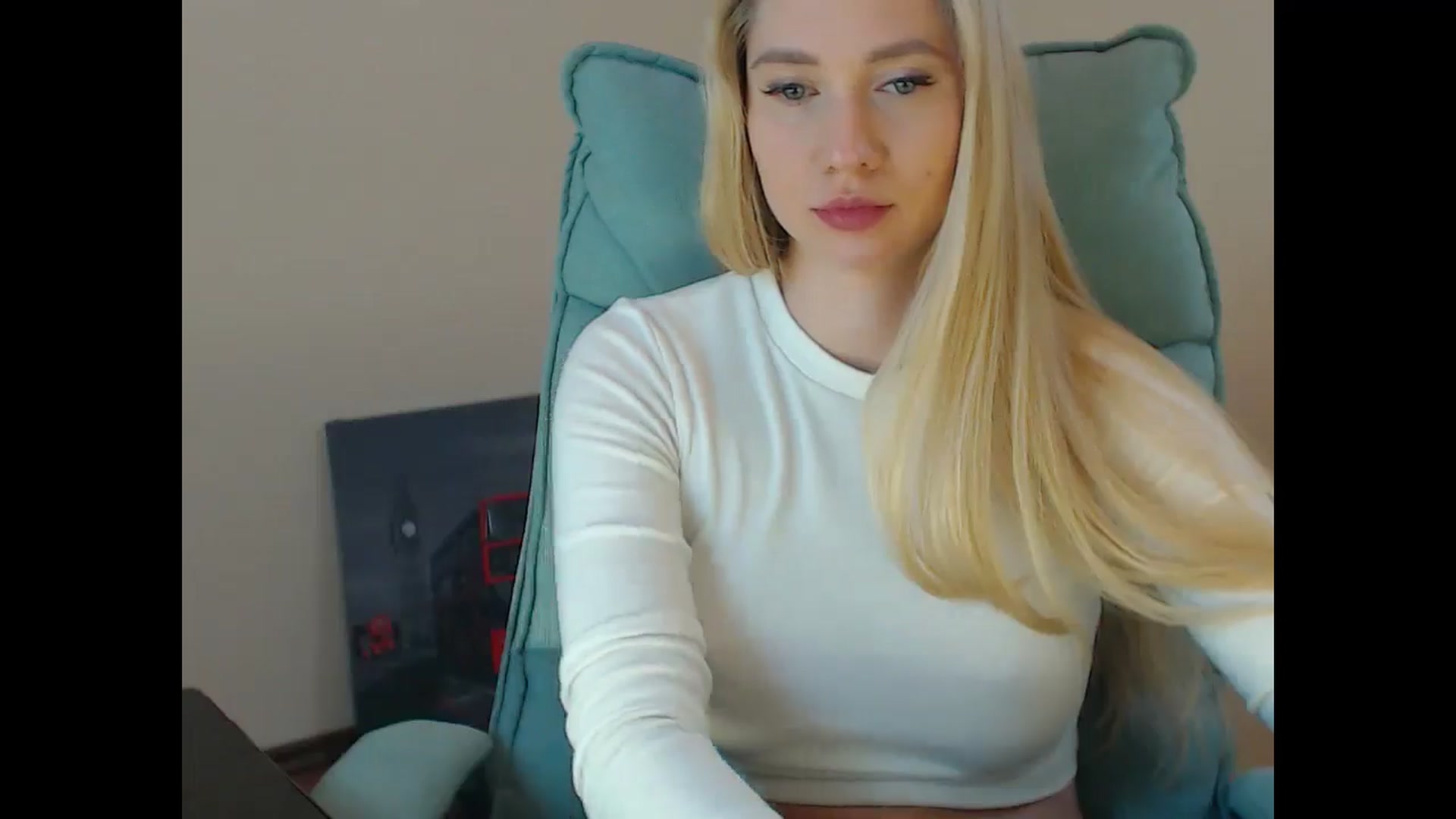 Gallery image thumbnail from Miss_Sylvia's myfreecams stream on, 02/05/2025, 20:43 image 19 of 20