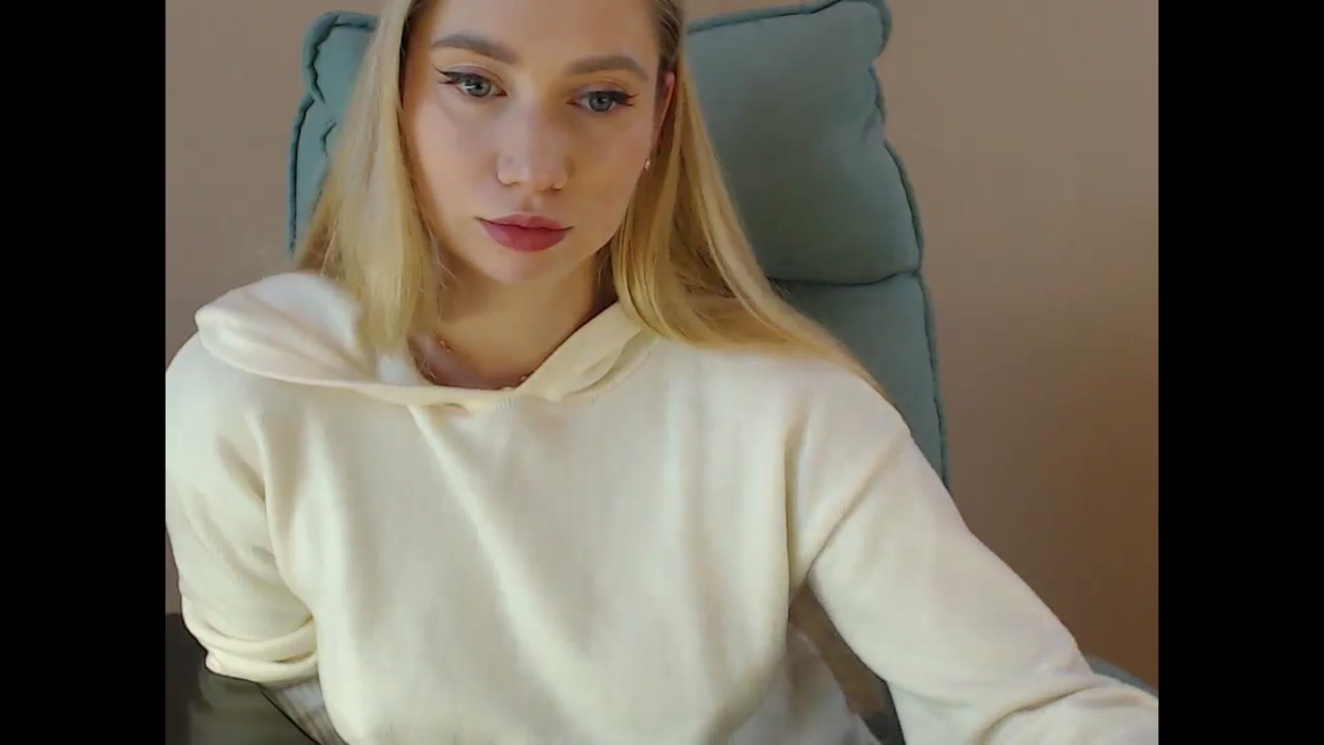 Gallery image thumbnail from Miss_Sylvia's myfreecams stream on, 02/10/2025, 18:19 image 13 of 20