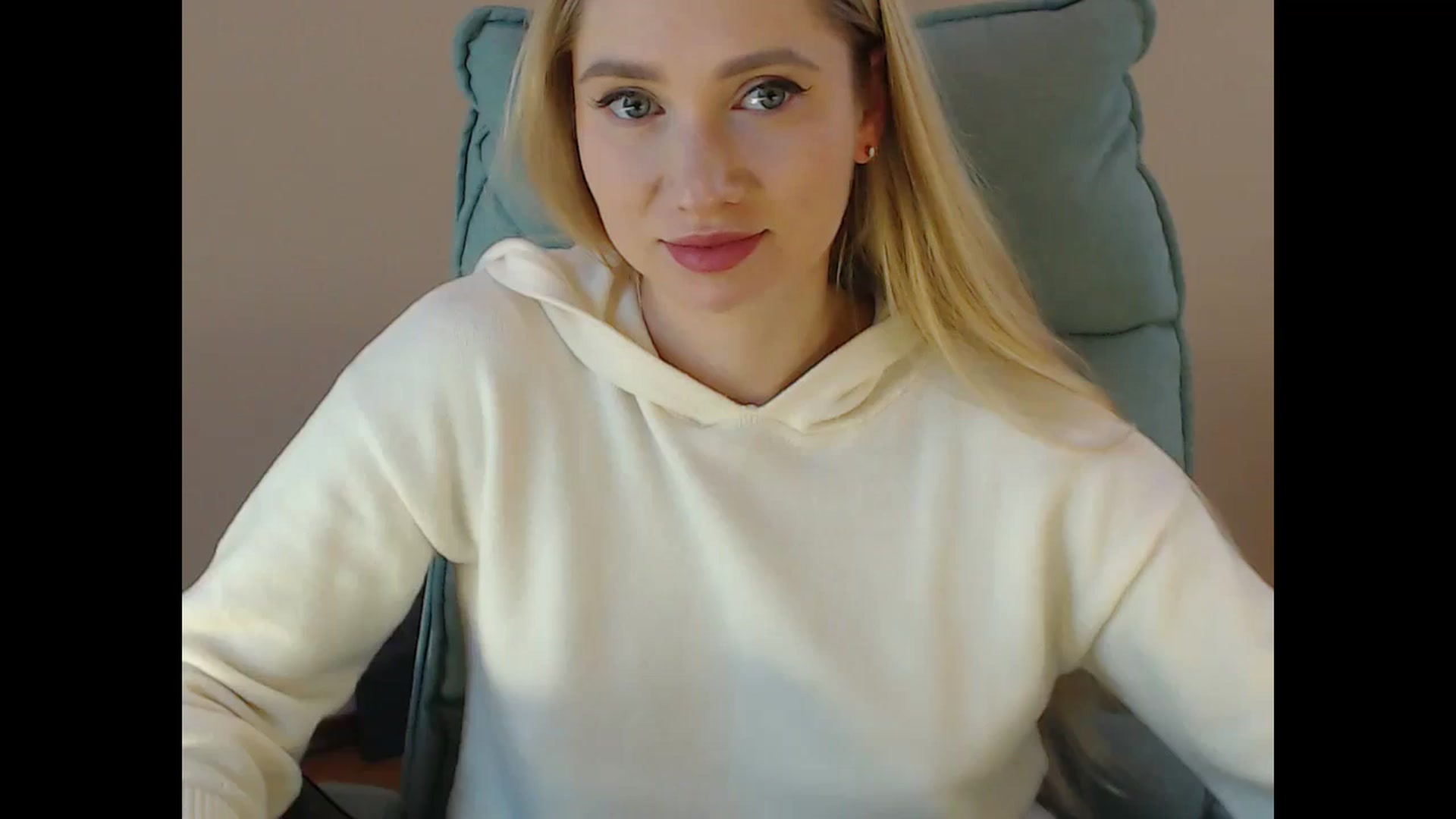 Gallery image thumbnail from Miss_Sylvia's myfreecams stream on, 02/10/2025, 18:19 image 18 of 20