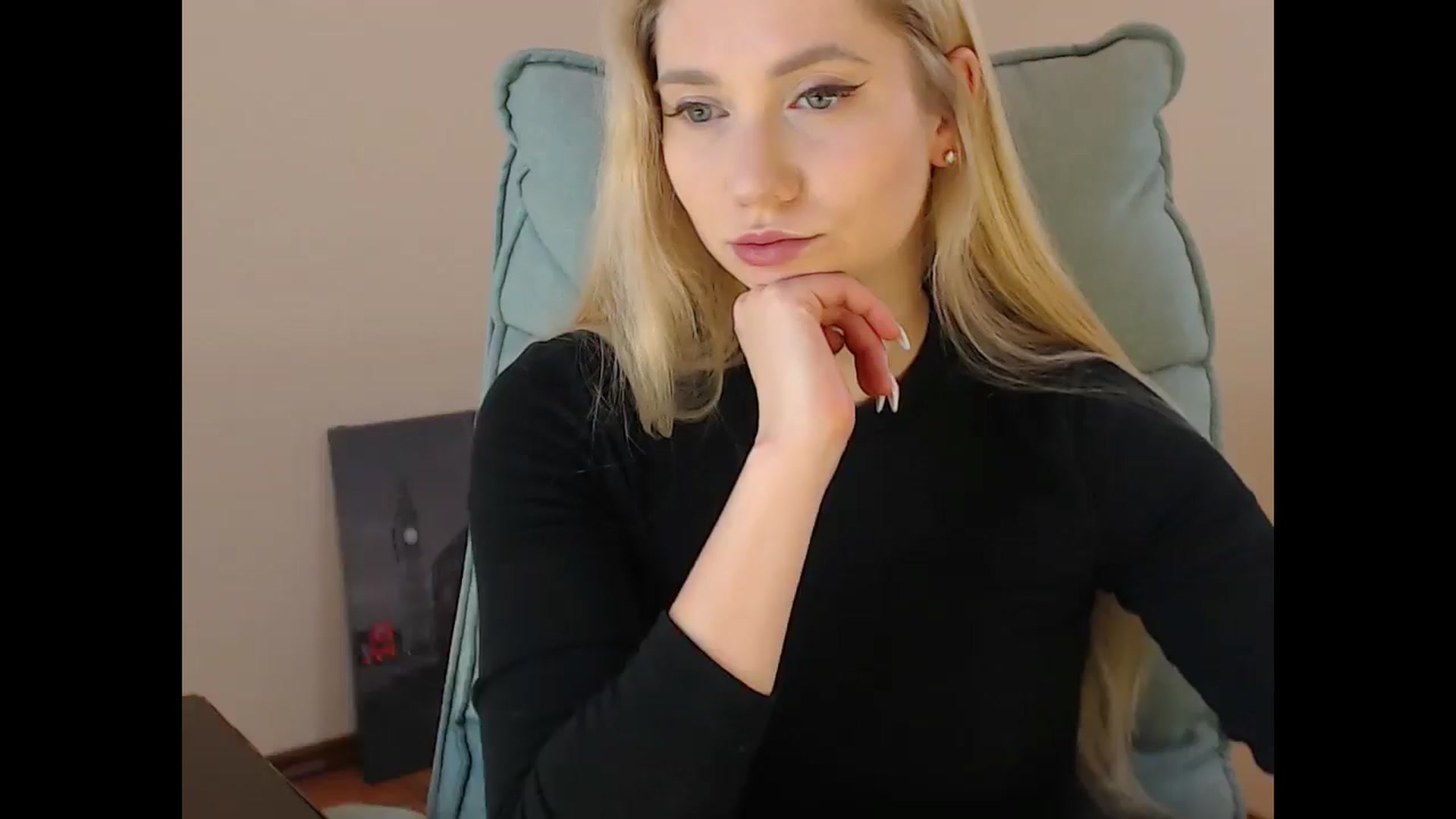 Gallery image thumbnail from Miss_Sylvia's myfreecams stream on, 02/11/2025, 18:08 image 6 of 20