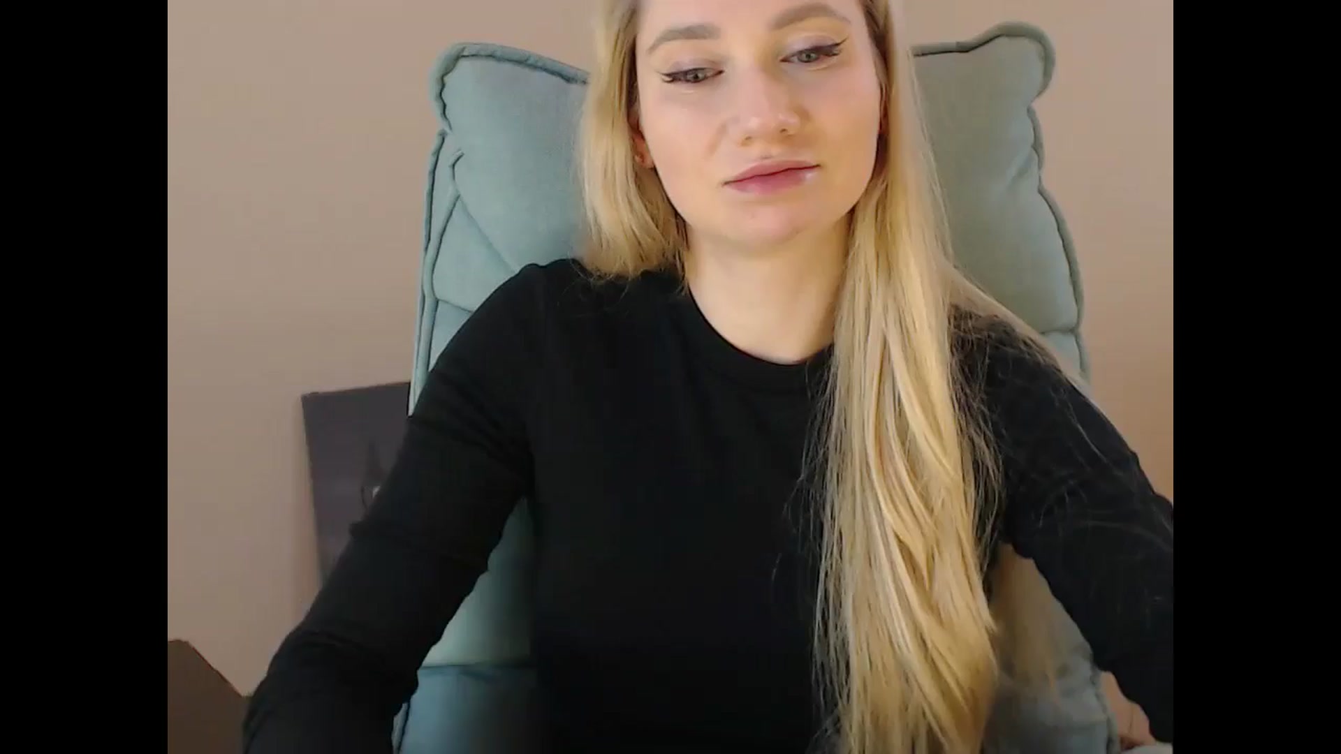 Gallery image thumbnail from Miss_Sylvia's myfreecams stream on, 02/11/2025, 18:08 image 15 of 20