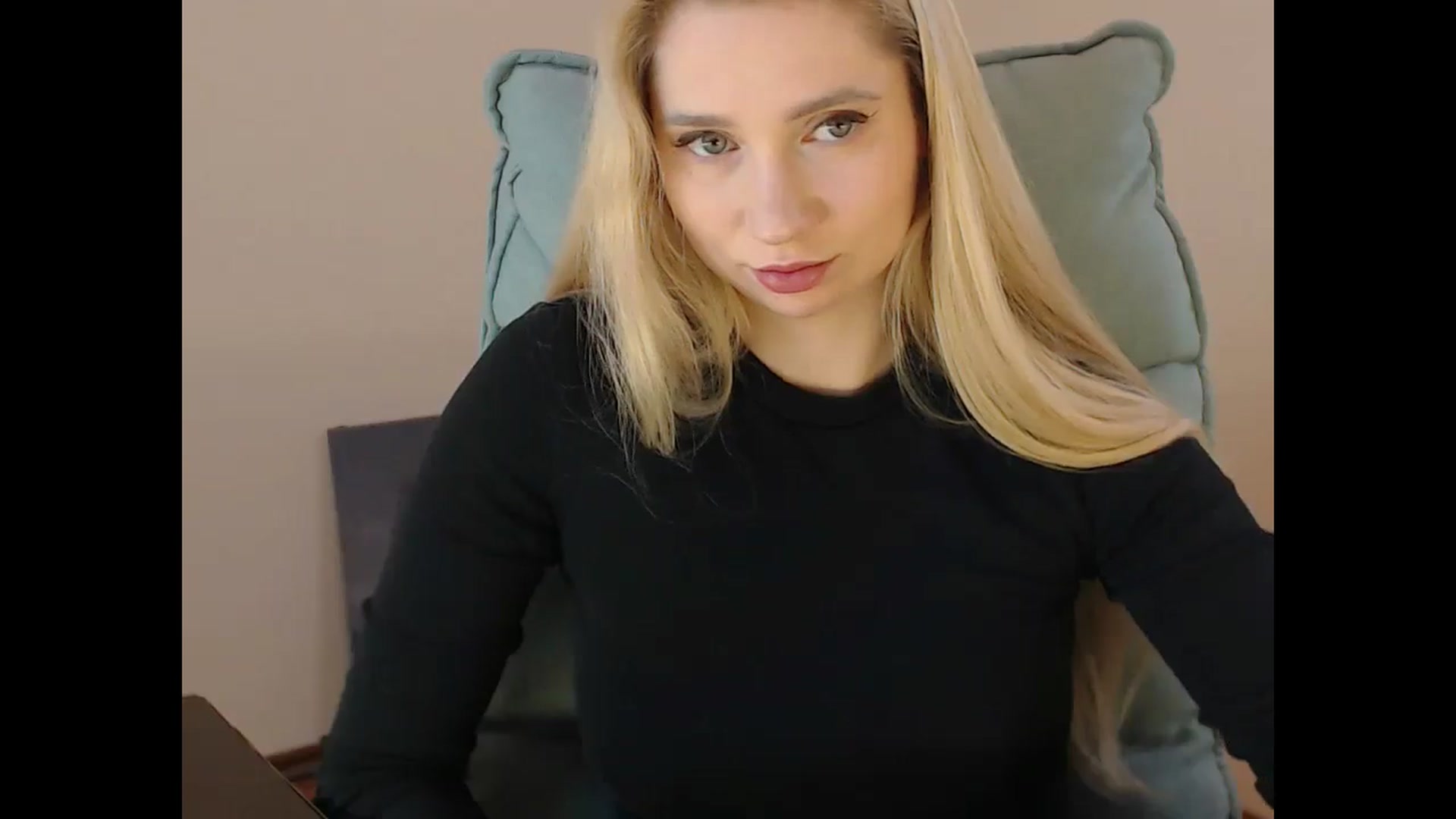 Gallery image thumbnail from Miss_Sylvia's myfreecams stream on, 02/11/2025, 18:08 image 8 of 20