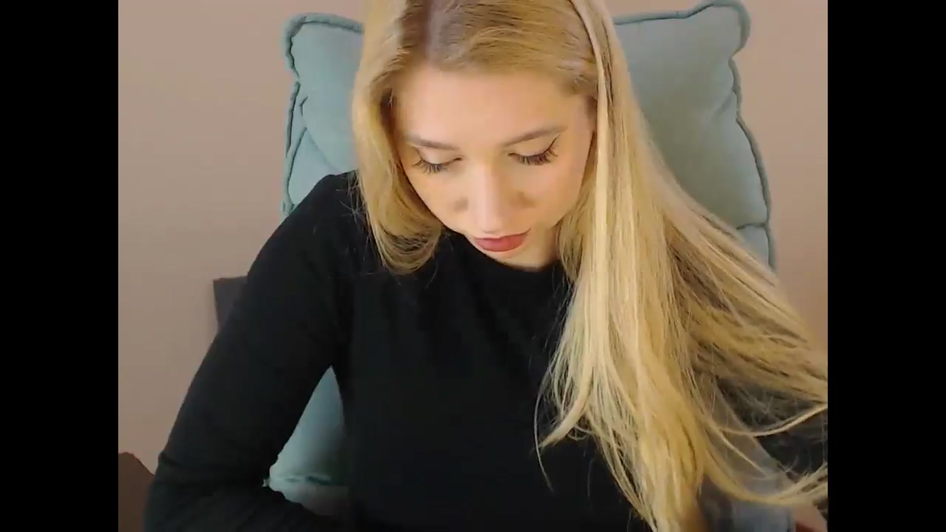 Gallery image thumbnail from Miss_Sylvia's myfreecams stream on, 02/11/2025, 20:14 image 2 of 20