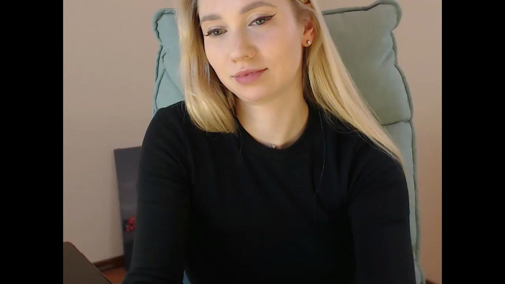 Gallery image thumbnail from Miss_Sylvia's myfreecams stream on, 02/11/2025, 20:14 image 6 of 20