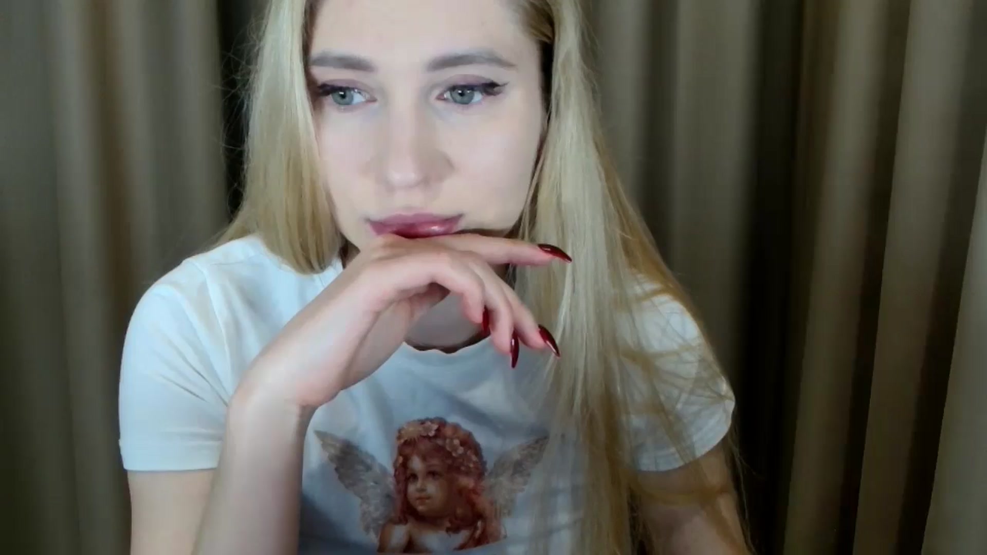 Gallery image thumbnail from Miss_Sylvia's myfreecams stream on, 03/09/2025, 22:41 image 15 of 20