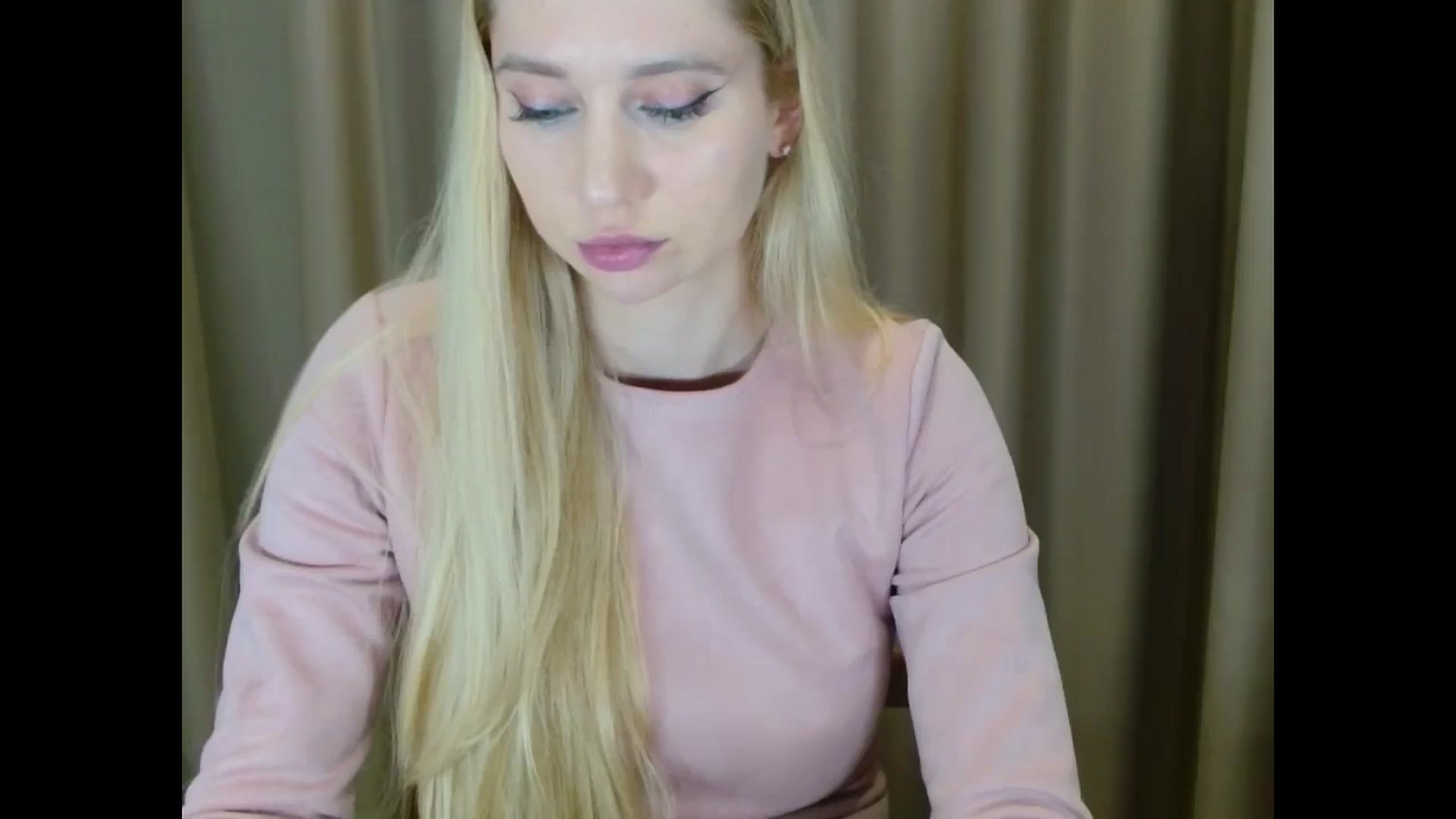 Gallery image thumbnail from Miss_Sylvia's myfreecams stream on, 03/11/2025, 19:02 image 15 of 20