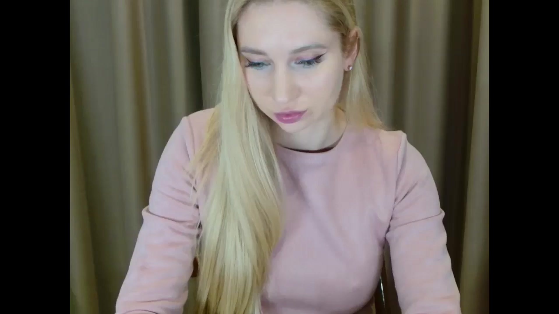 Gallery image thumbnail from Miss_Sylvia's myfreecams stream on, 03/11/2025, 19:02 image 4 of 20