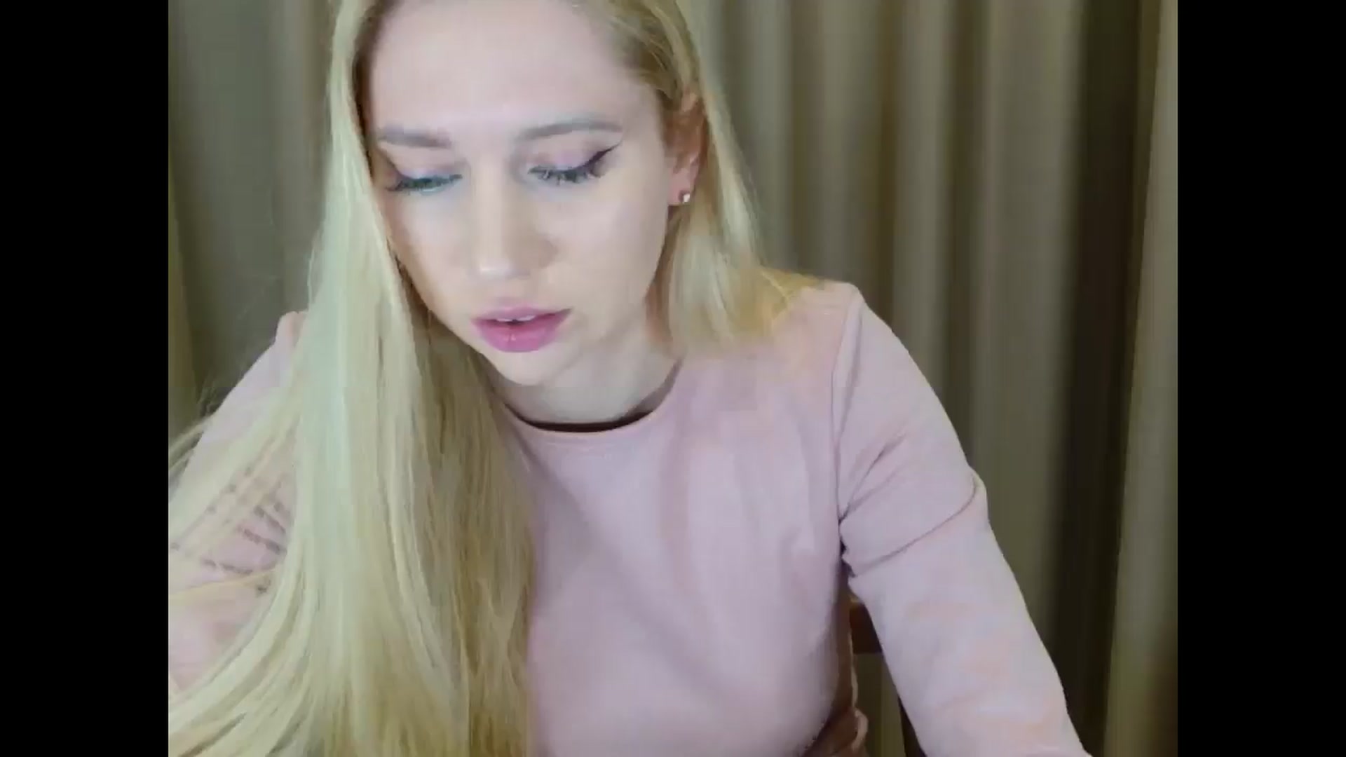 Gallery image thumbnail from Miss_Sylvia's myfreecams stream on, 03/11/2025, 19:02 image 7 of 20