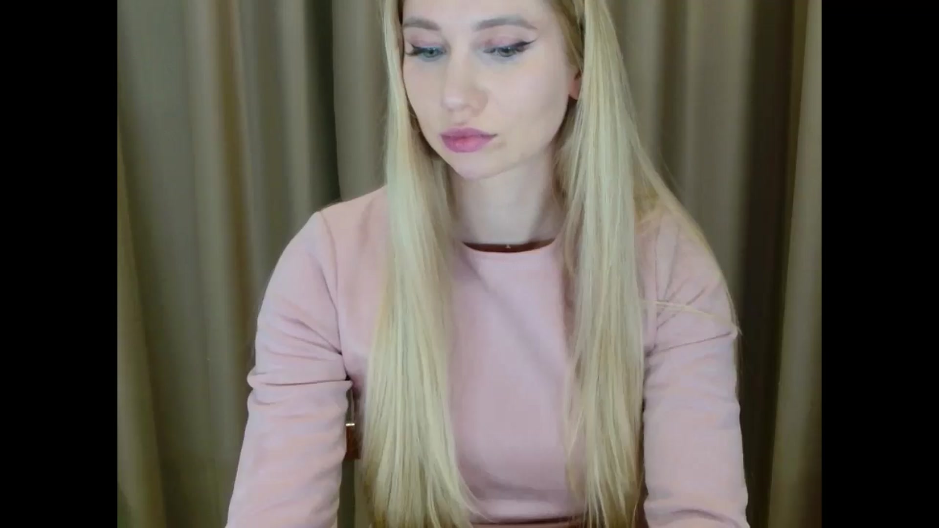 Gallery image thumbnail from Miss_Sylvia's myfreecams stream on, 03/11/2025, 20:02 image 6 of 20