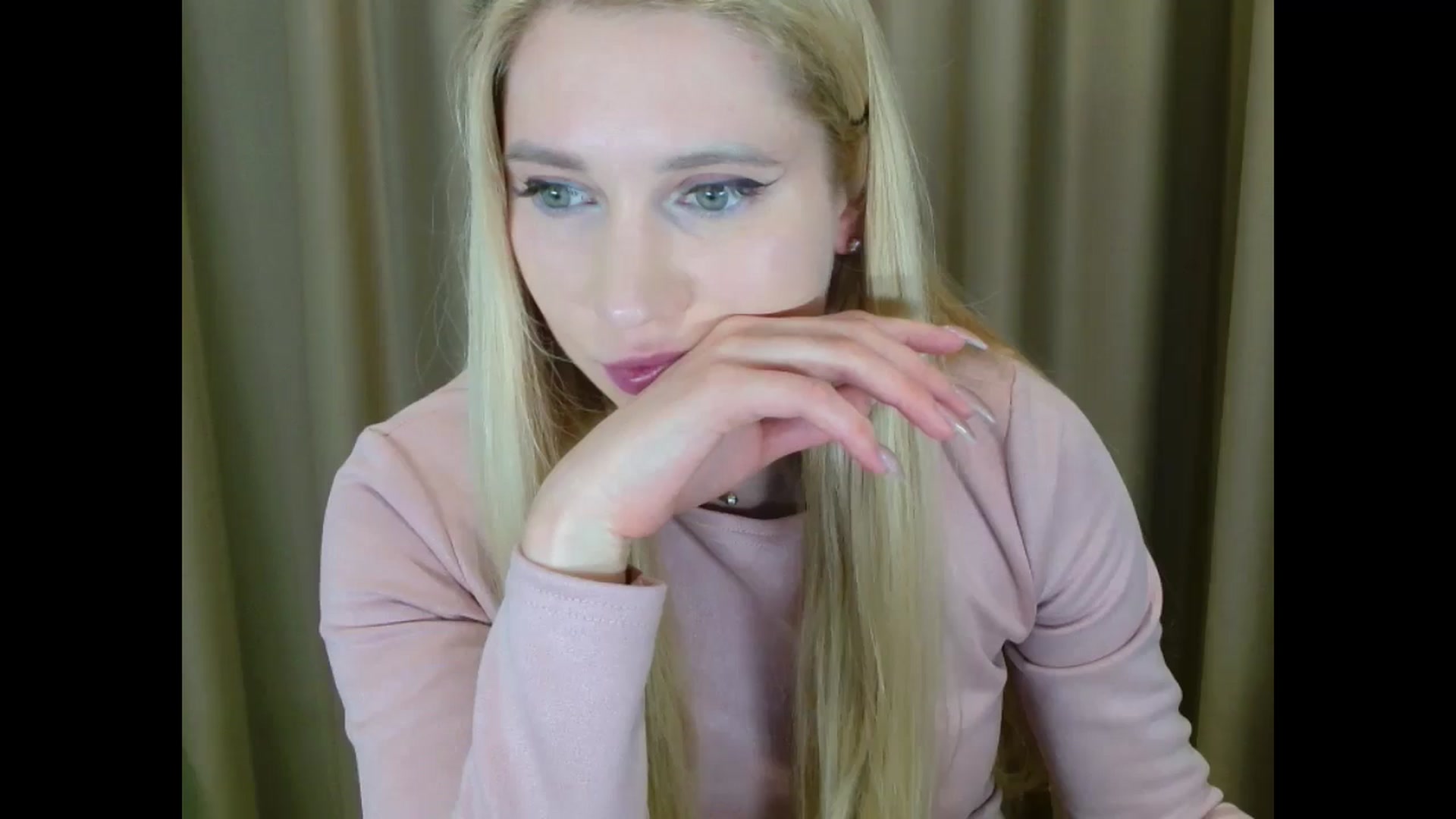 Gallery image thumbnail from Miss_Sylvia's myfreecams stream on, 03/11/2025, 20:02 image 17 of 20