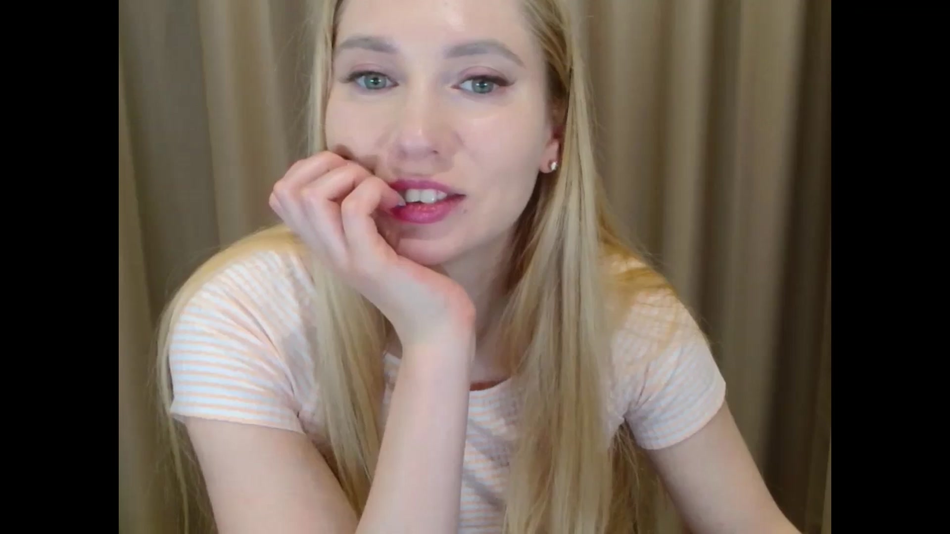 Gallery image thumbnail from Miss_Sylvia's myfreecams stream on, 03/13/2025, 21:38 image 5 of 20