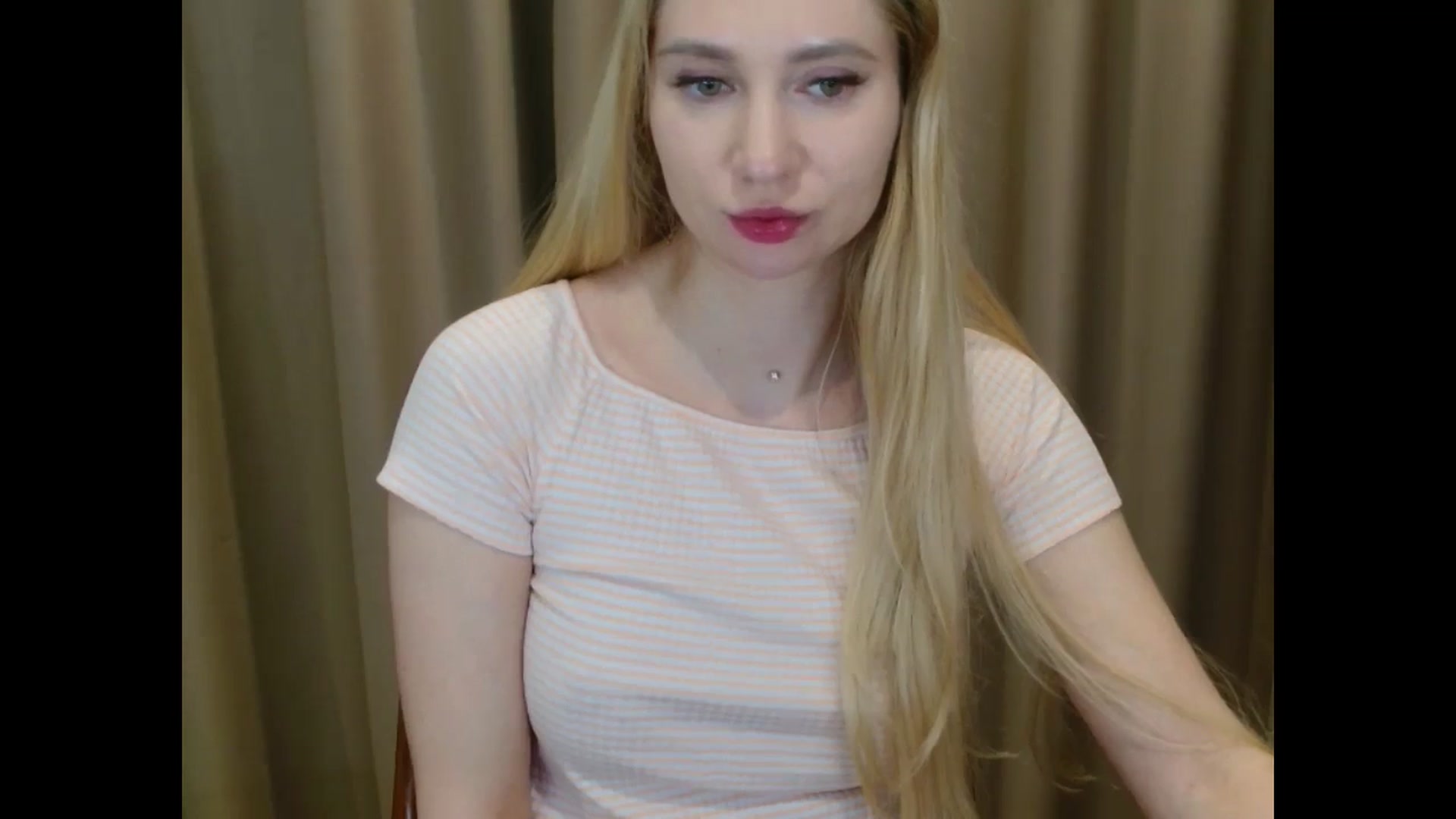 Gallery image thumbnail from Miss_Sylvia's myfreecams stream on, 03/13/2025, 21:38 image 16 of 20