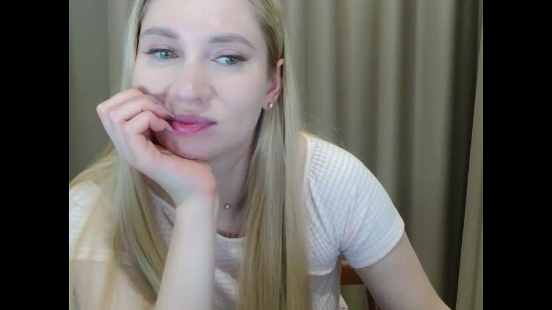 Gallery image thumbnail from Miss_Sylvia's myfreecams stream on, 03/15/2025, 22:15 image 9 of 20