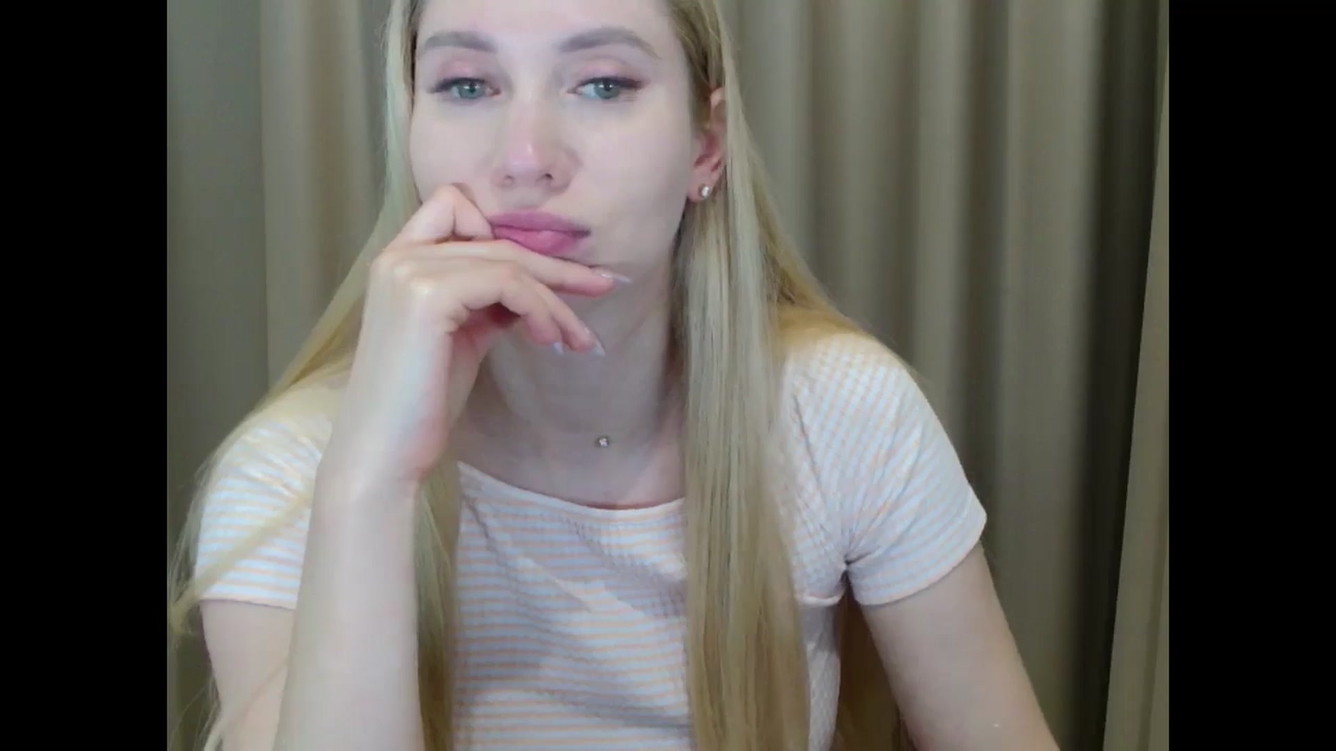 Gallery image thumbnail from Miss_Sylvia's myfreecams stream on, 03/15/2025, 22:15 image 13 of 20