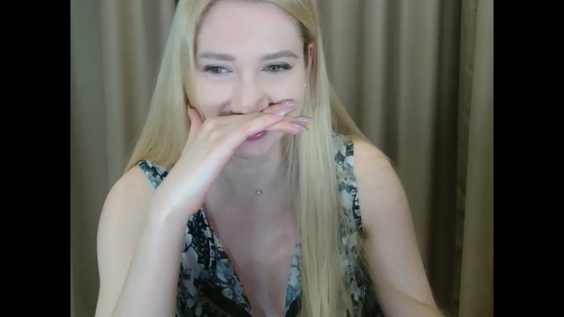 Gallery image thumbnail from Miss_Sylvia's myfreecams stream on, 03/17/2025, 19:38 image 10 of 20
