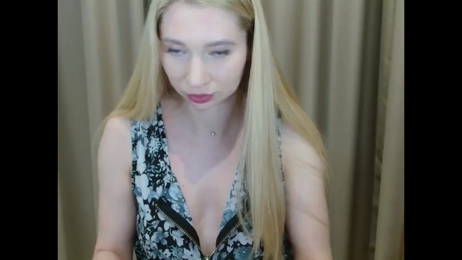 Gallery image thumbnail from Miss_Sylvia's myfreecams stream on, 03/17/2025, 22:05 image 3 of 20