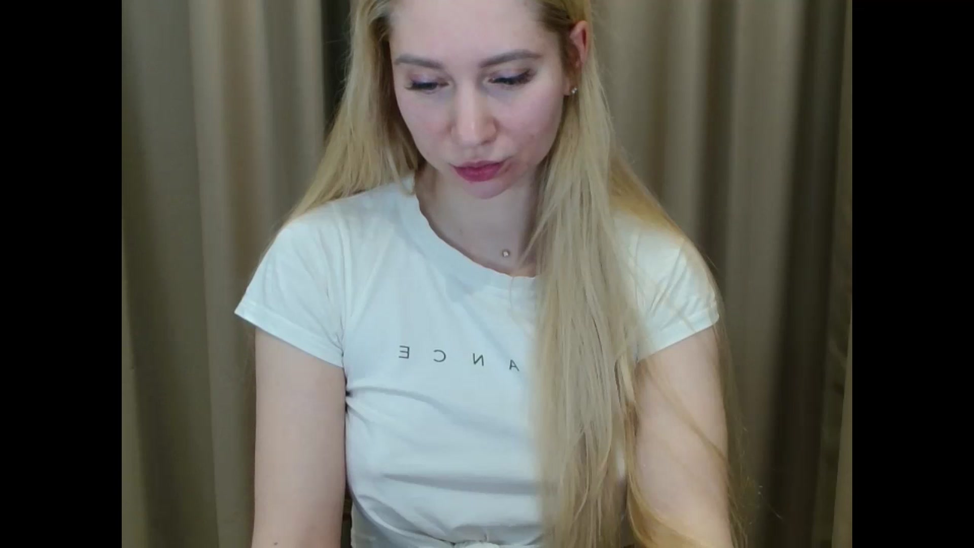 Gallery image thumbnail from Miss_Sylvia's myfreecams stream on, 03/18/2025, 22:27 image 7 of 20