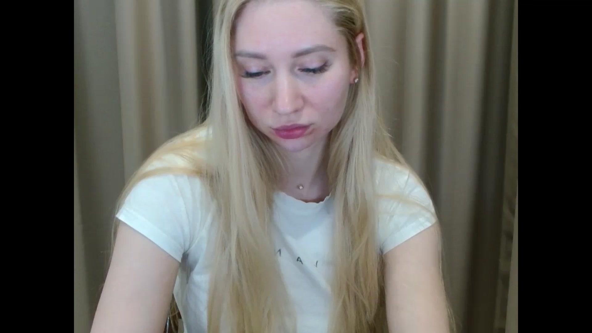 Gallery image thumbnail from Miss_Sylvia's myfreecams stream on, 03/18/2025, 22:27 image 4 of 20