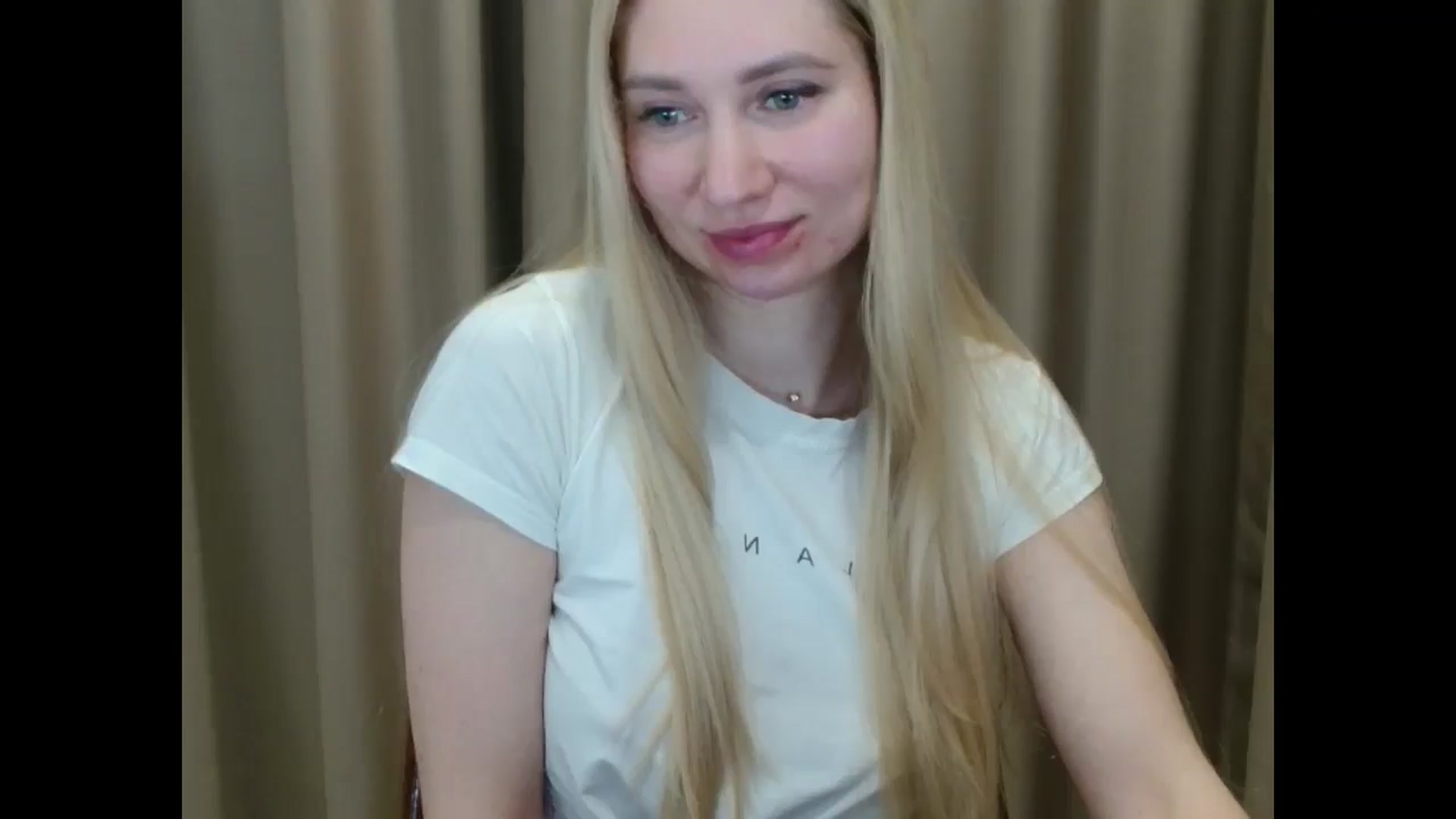 Gallery image thumbnail from Miss_Sylvia's myfreecams stream on, 03/18/2025, 23:07 image 8 of 20