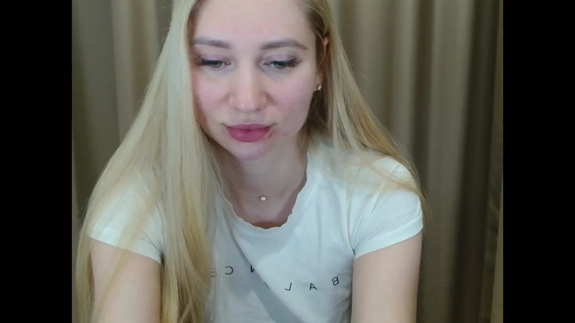 Gallery image thumbnail from Miss_Sylvia's myfreecams stream on, 03/18/2025, 23:07 image 2 of 20