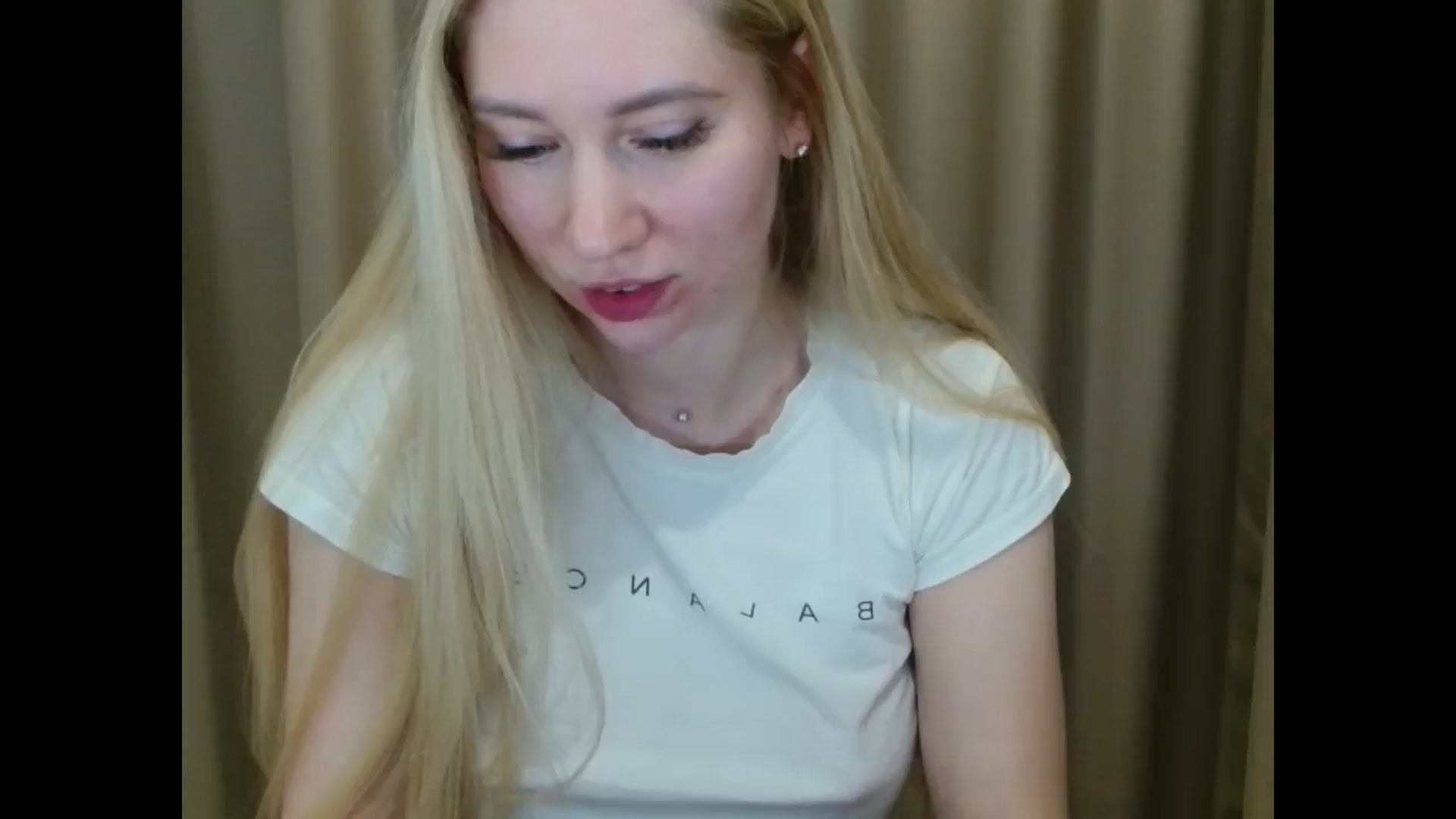 Gallery image thumbnail from Miss_Sylvia's myfreecams stream on, 03/18/2025, 23:07 image 3 of 20