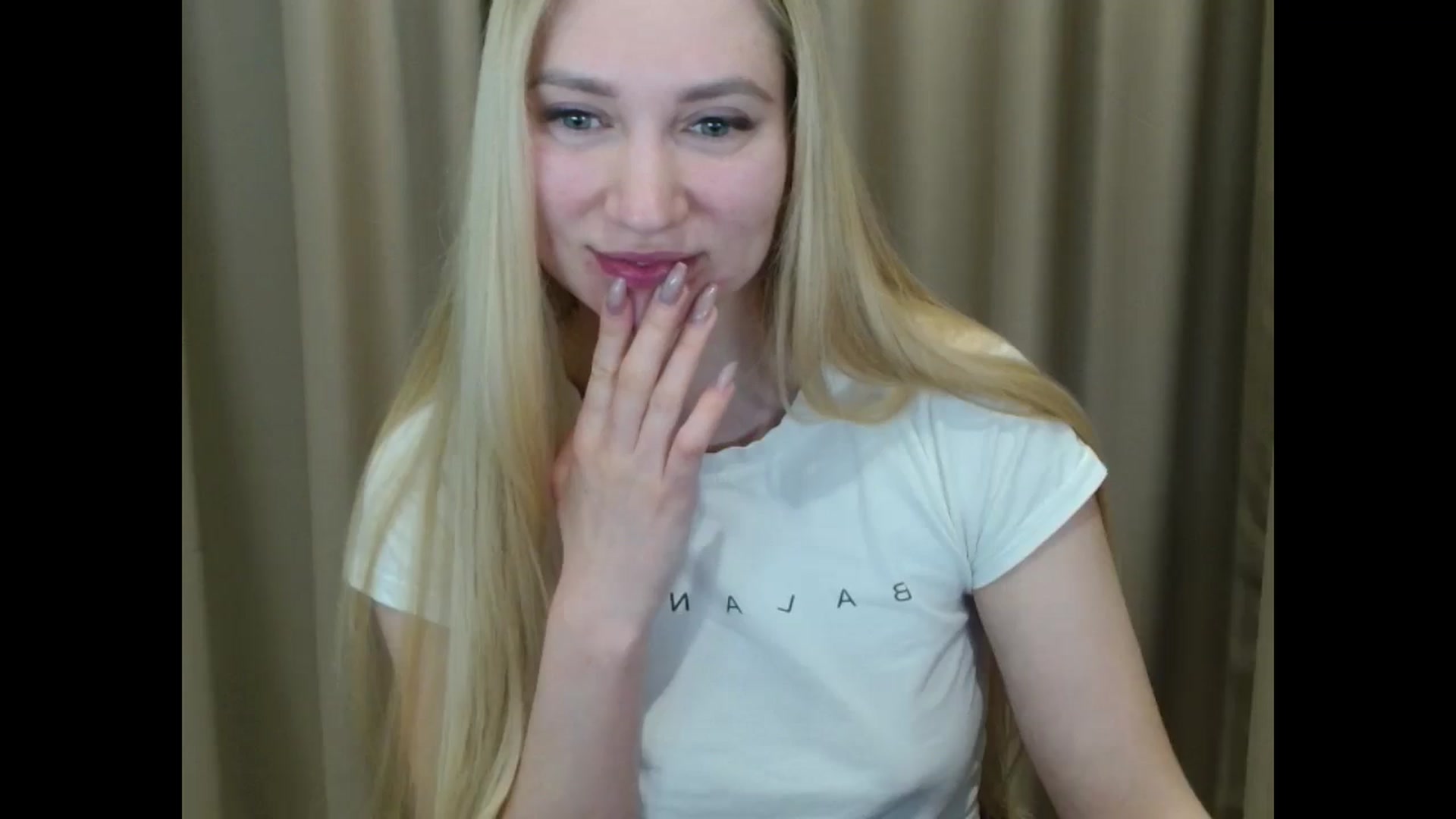 Gallery image thumbnail from Miss_Sylvia's myfreecams stream on, 03/18/2025, 23:07 image 17 of 20